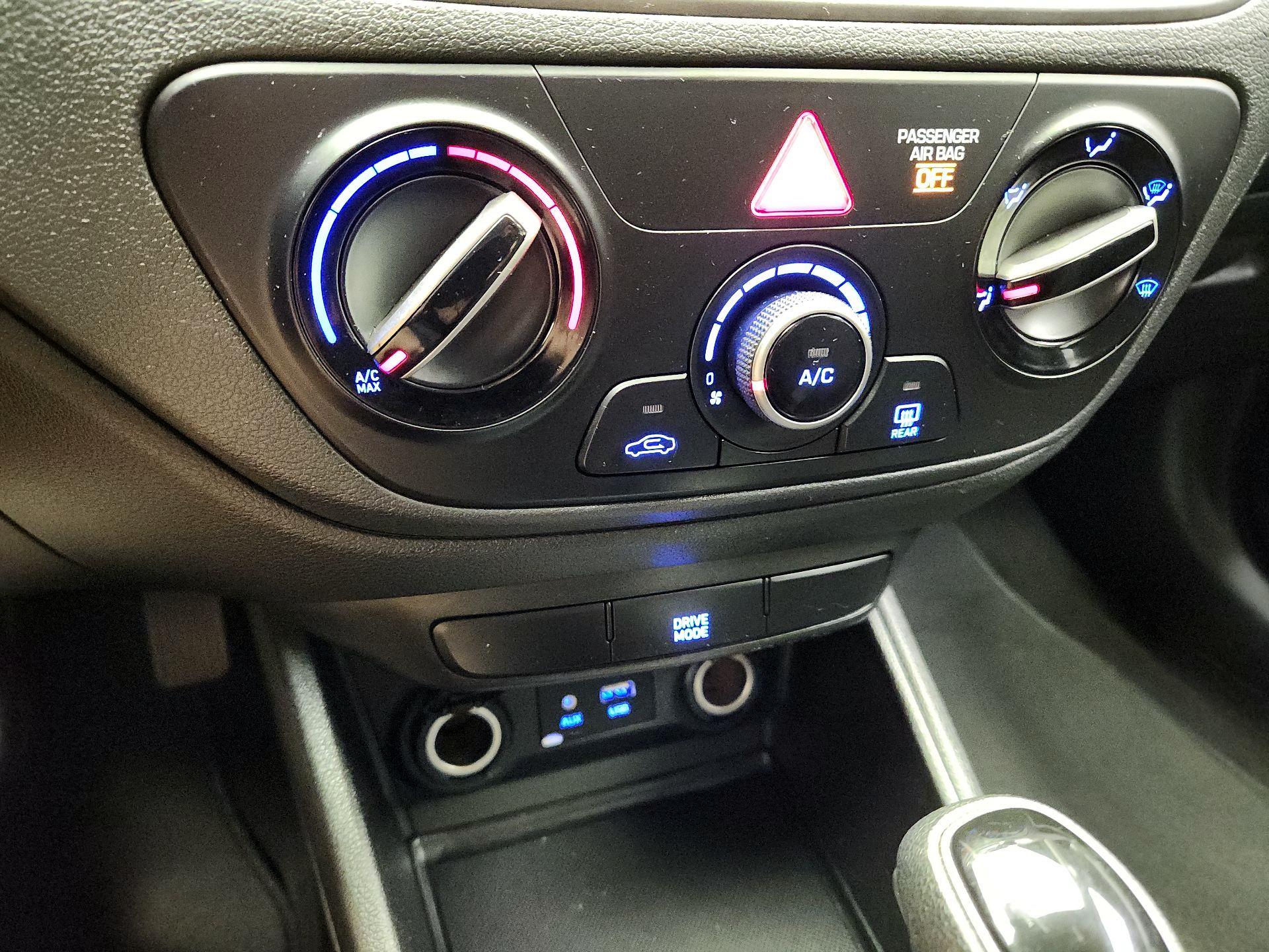 Thumbnail: 2020 Hyundai Accent - 16