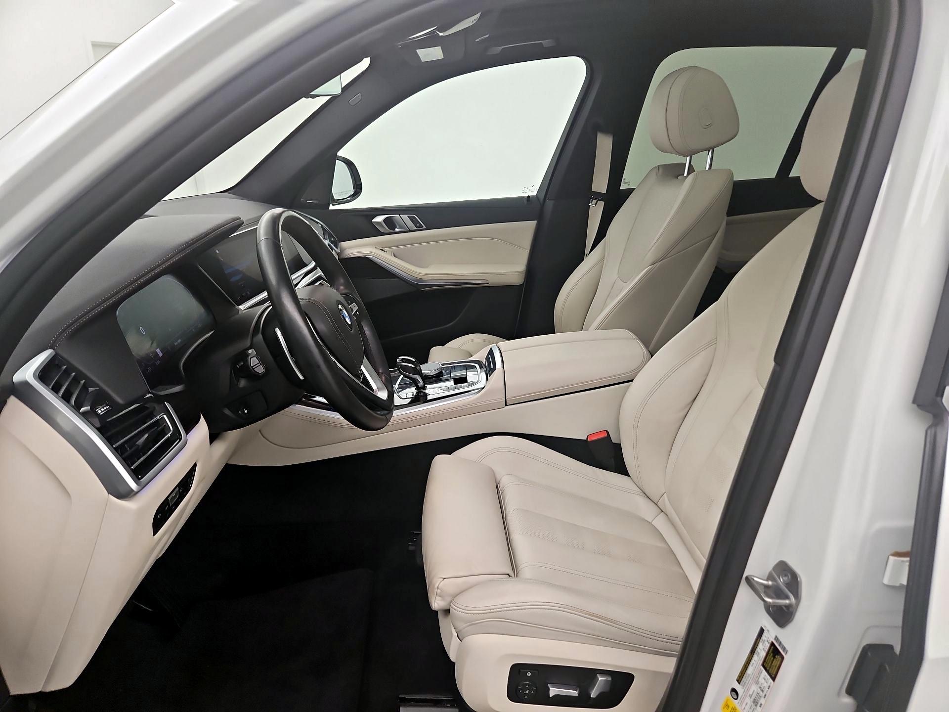 Thumbnail: 2020 BMW X5 - 11