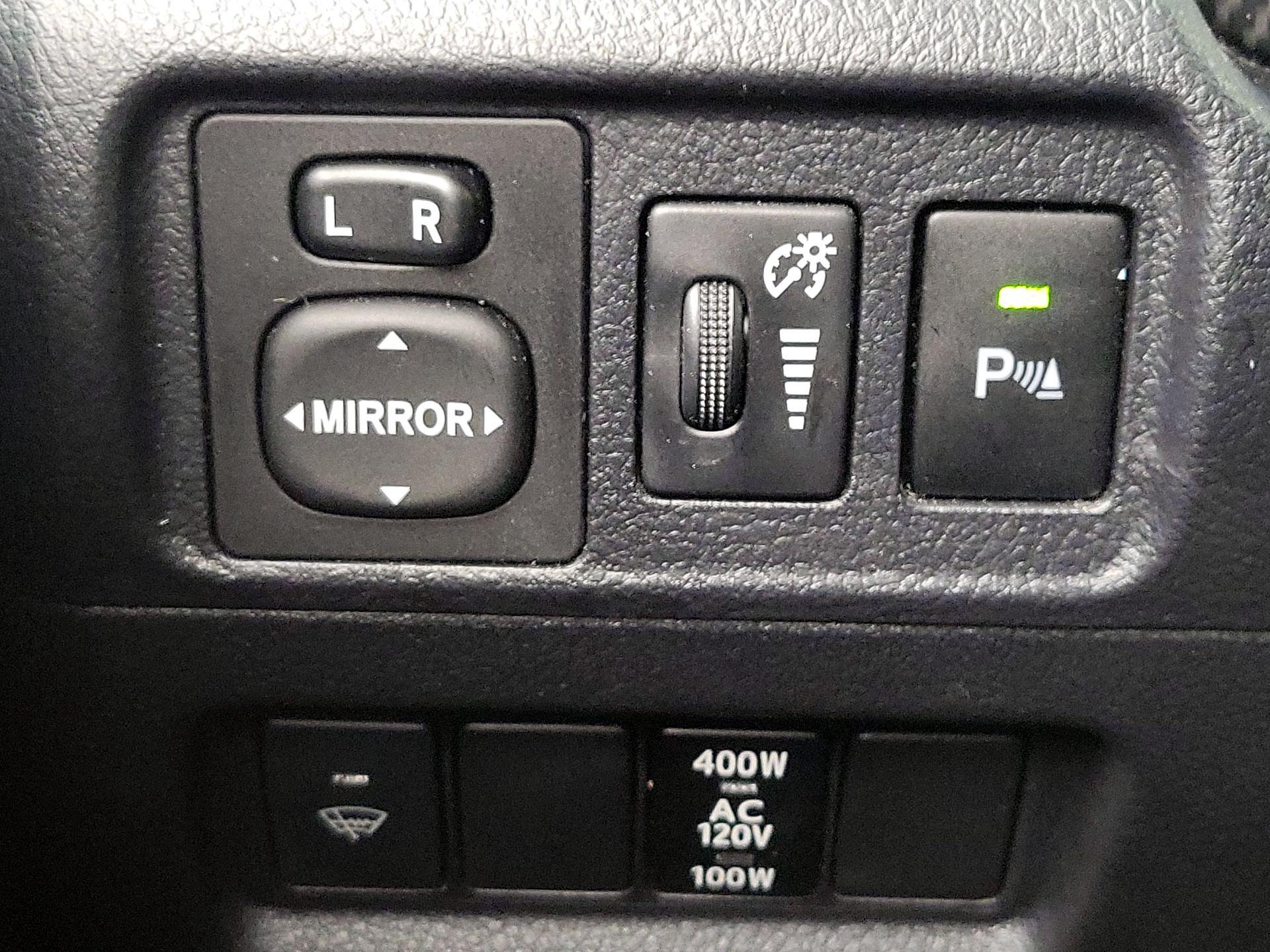 Thumbnail: 2018 Toyota 4Runner - 13