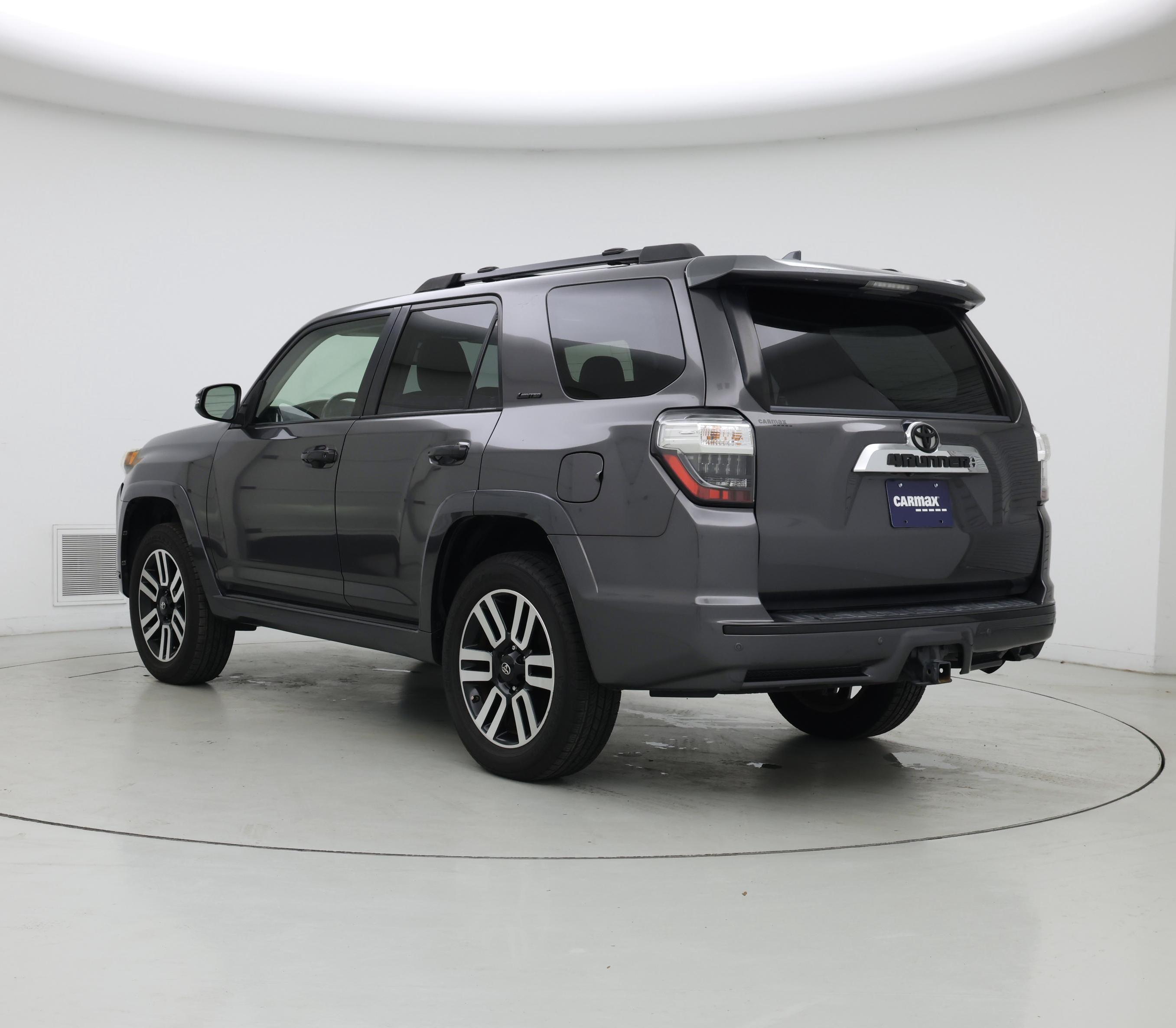 Thumbnail: 2018 Toyota 4Runner - 2