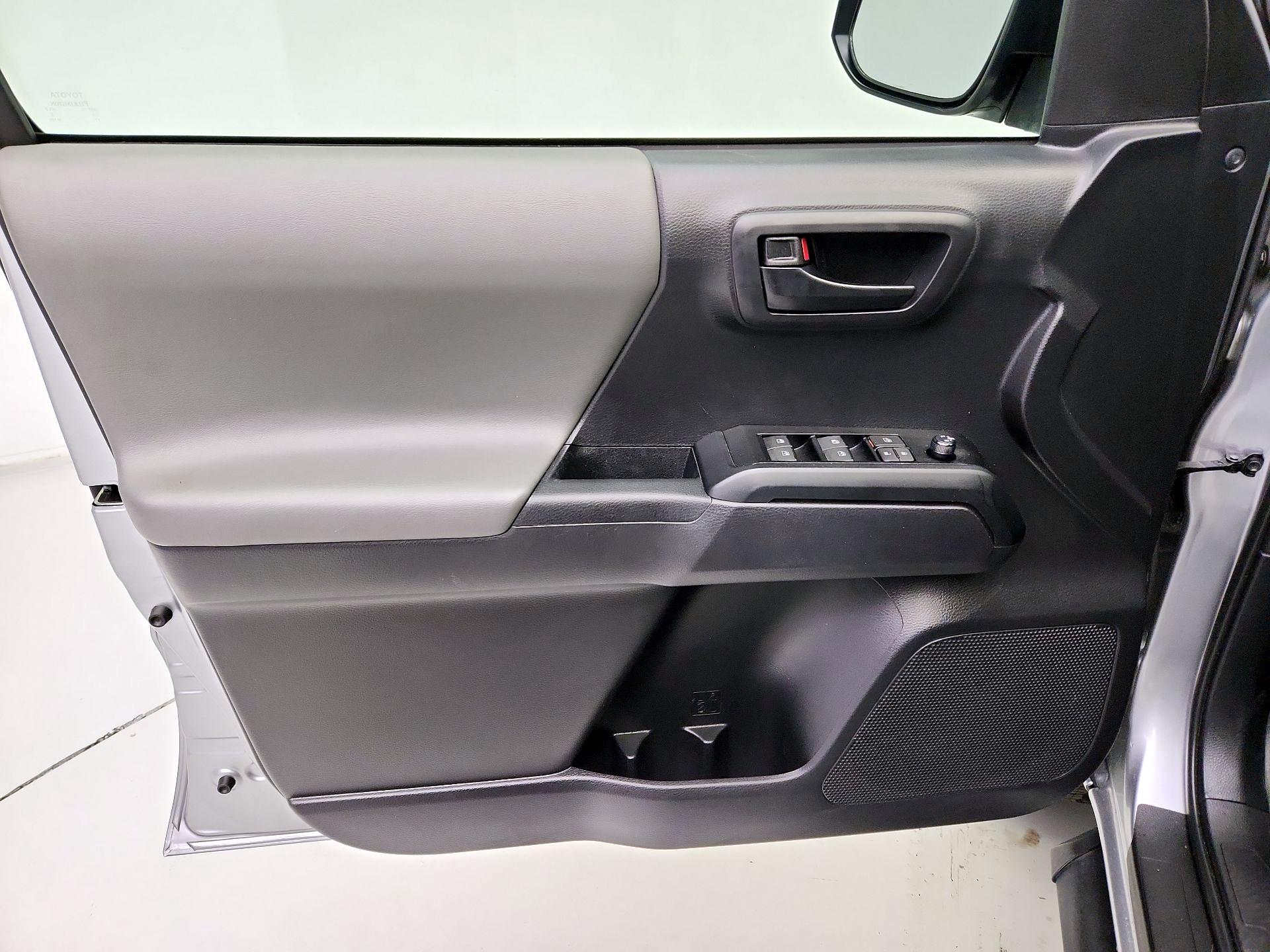 Thumbnail: 2023 Toyota Tacoma - 12