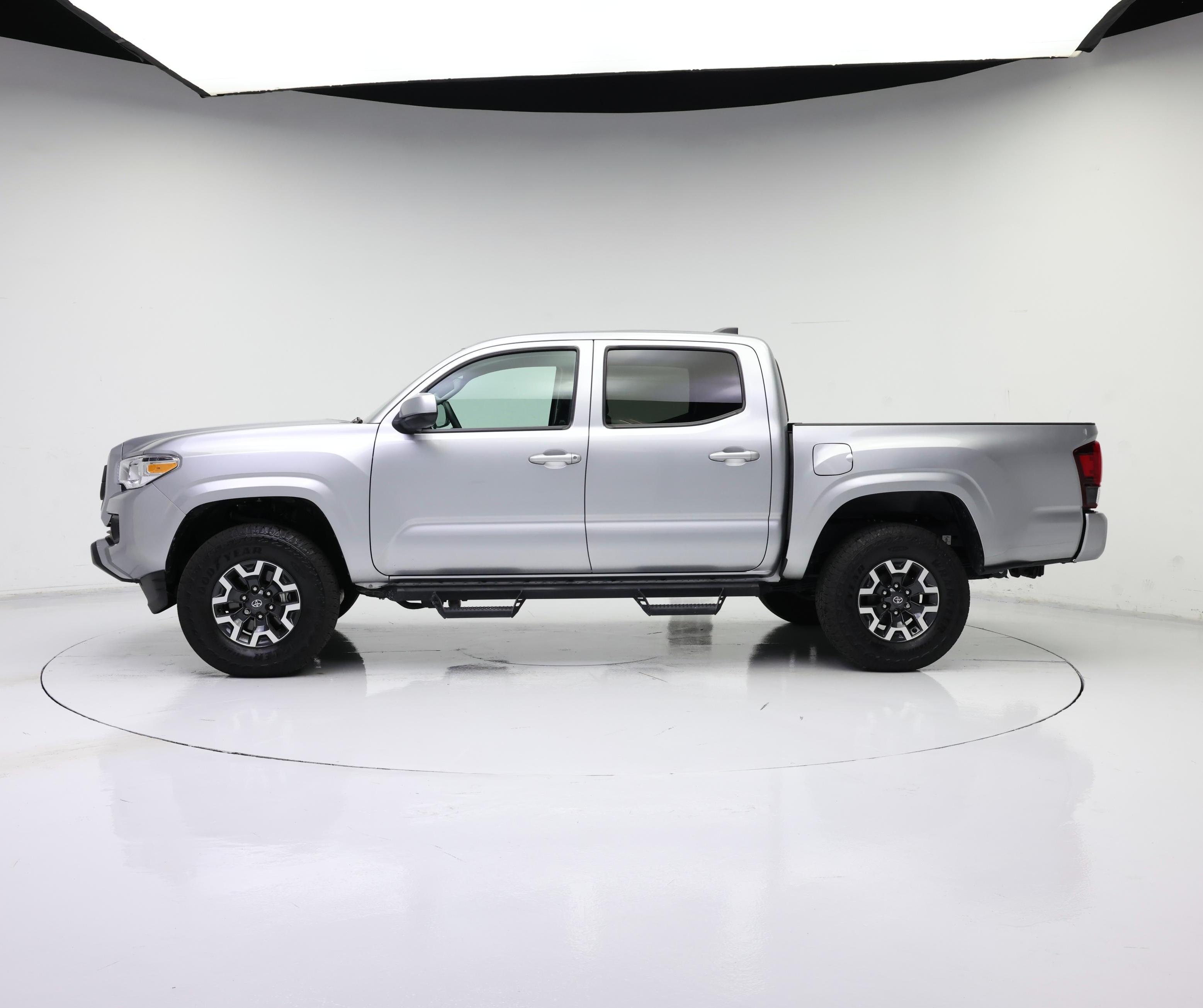 Thumbnail: 2023 Toyota Tacoma - 3