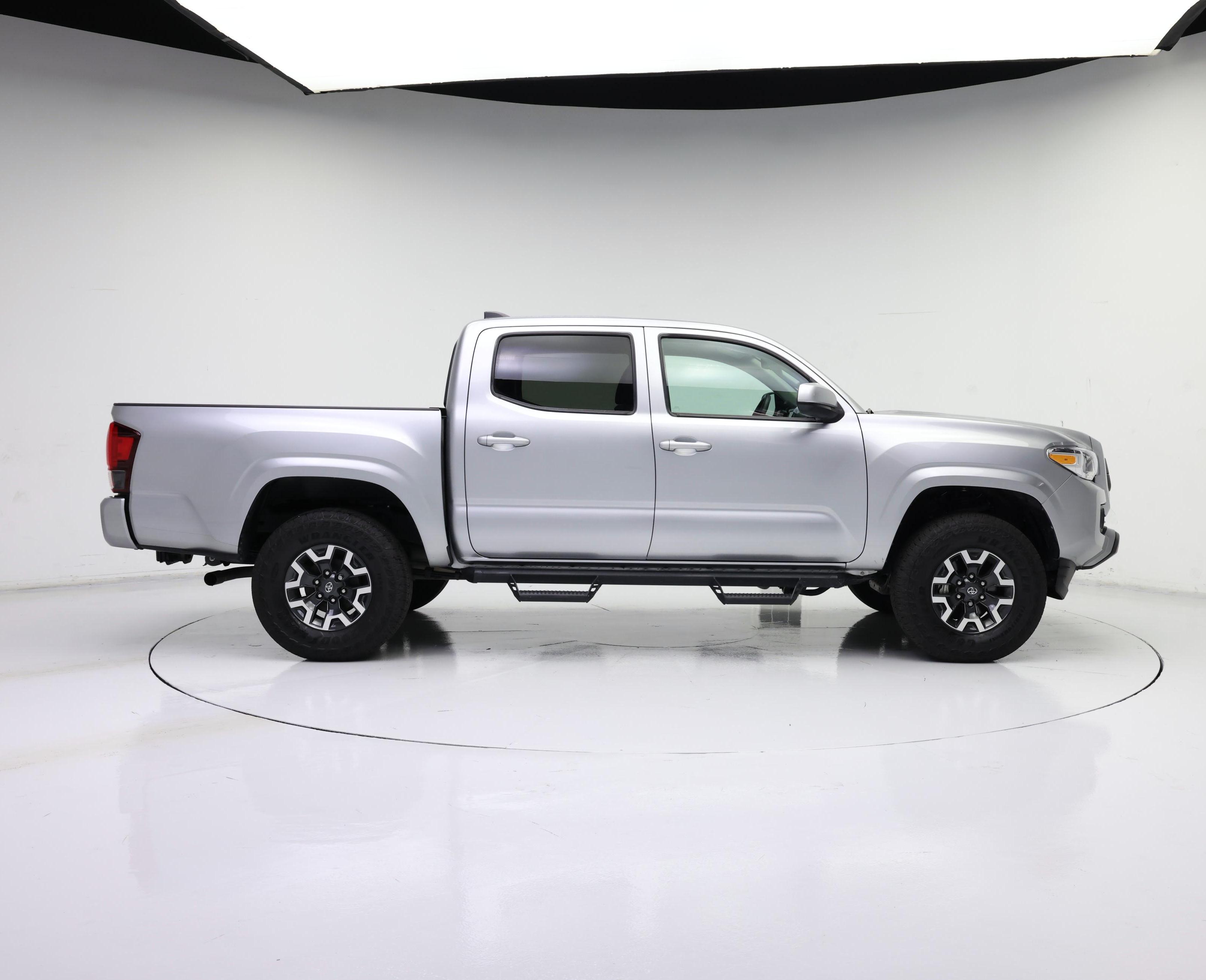 Thumbnail: 2023 Toyota Tacoma - 7