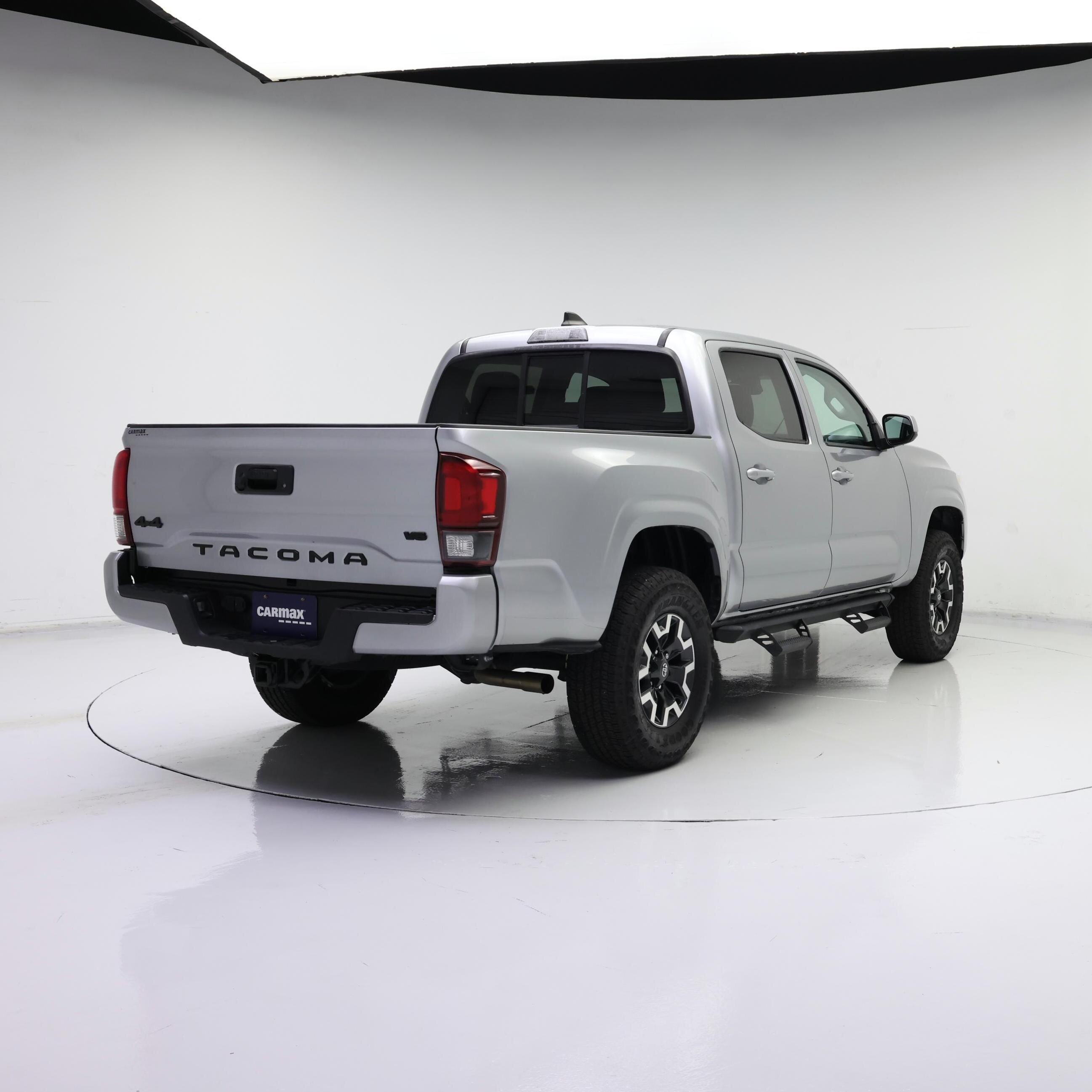 Thumbnail: 2023 Toyota Tacoma - 8