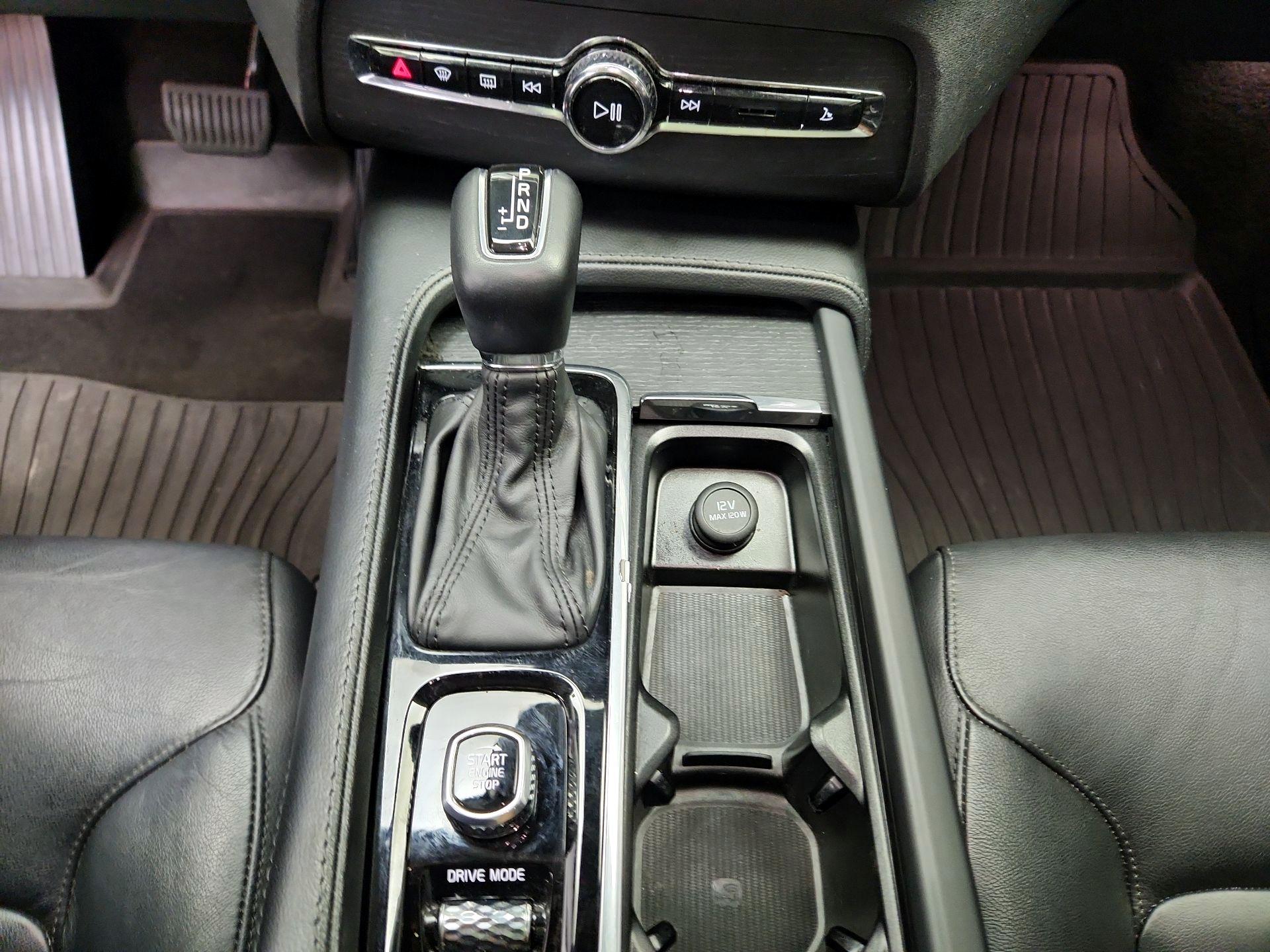 Thumbnail: 2020 Volvo XC90 - 18