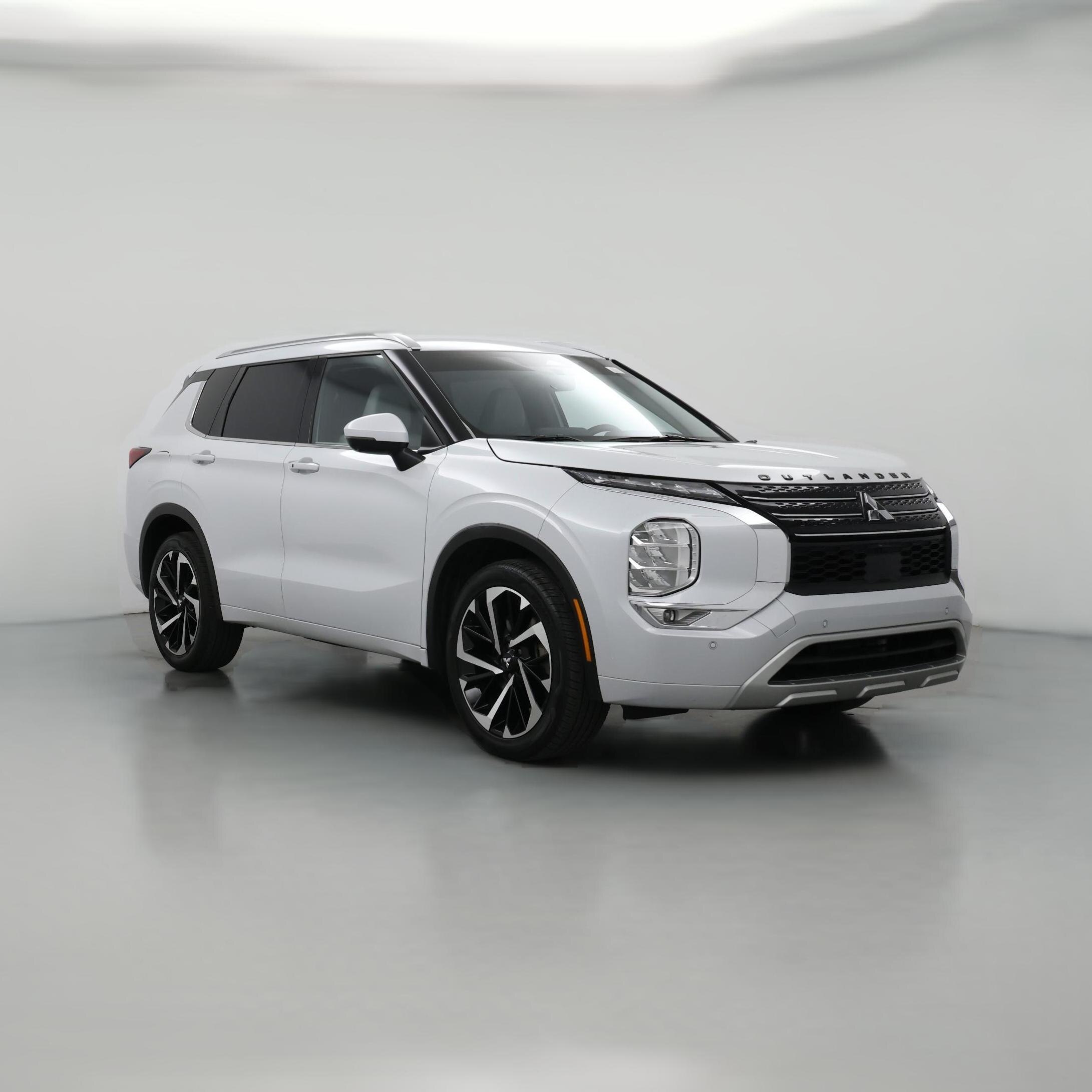 Thumbnail: 2024 Mitsubishi Outlander - 1