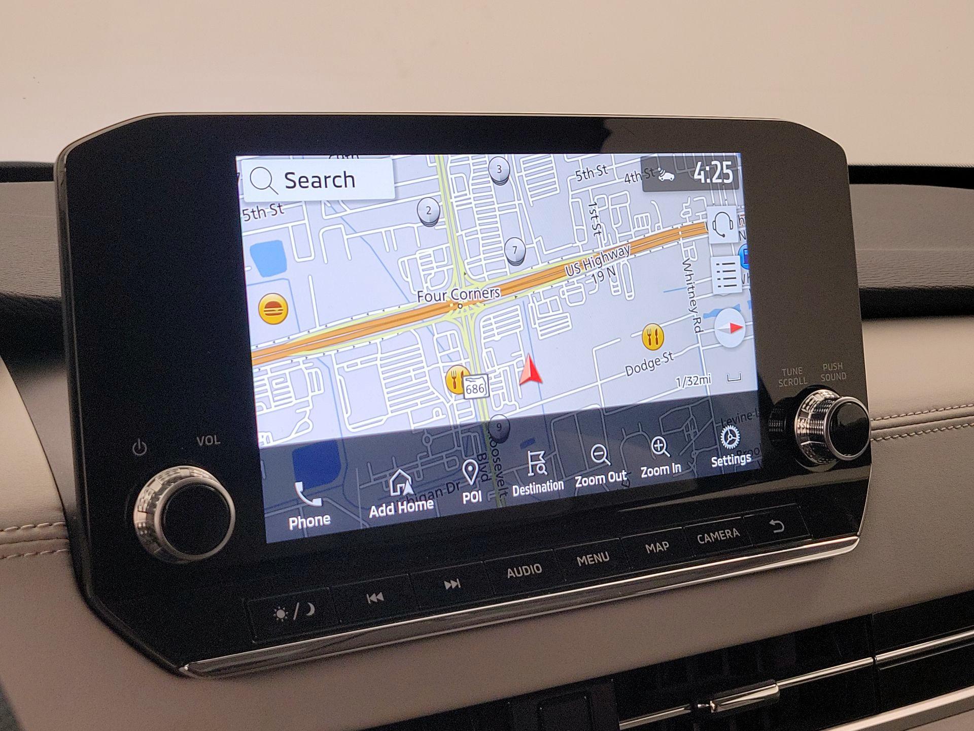 Thumbnail: 2024 Mitsubishi Outlander - 14