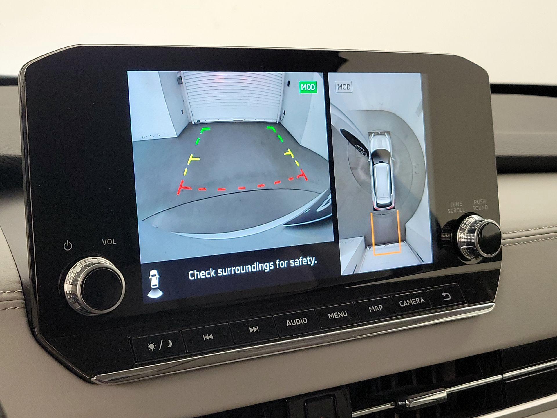 Thumbnail: 2024 Mitsubishi Outlander - 15