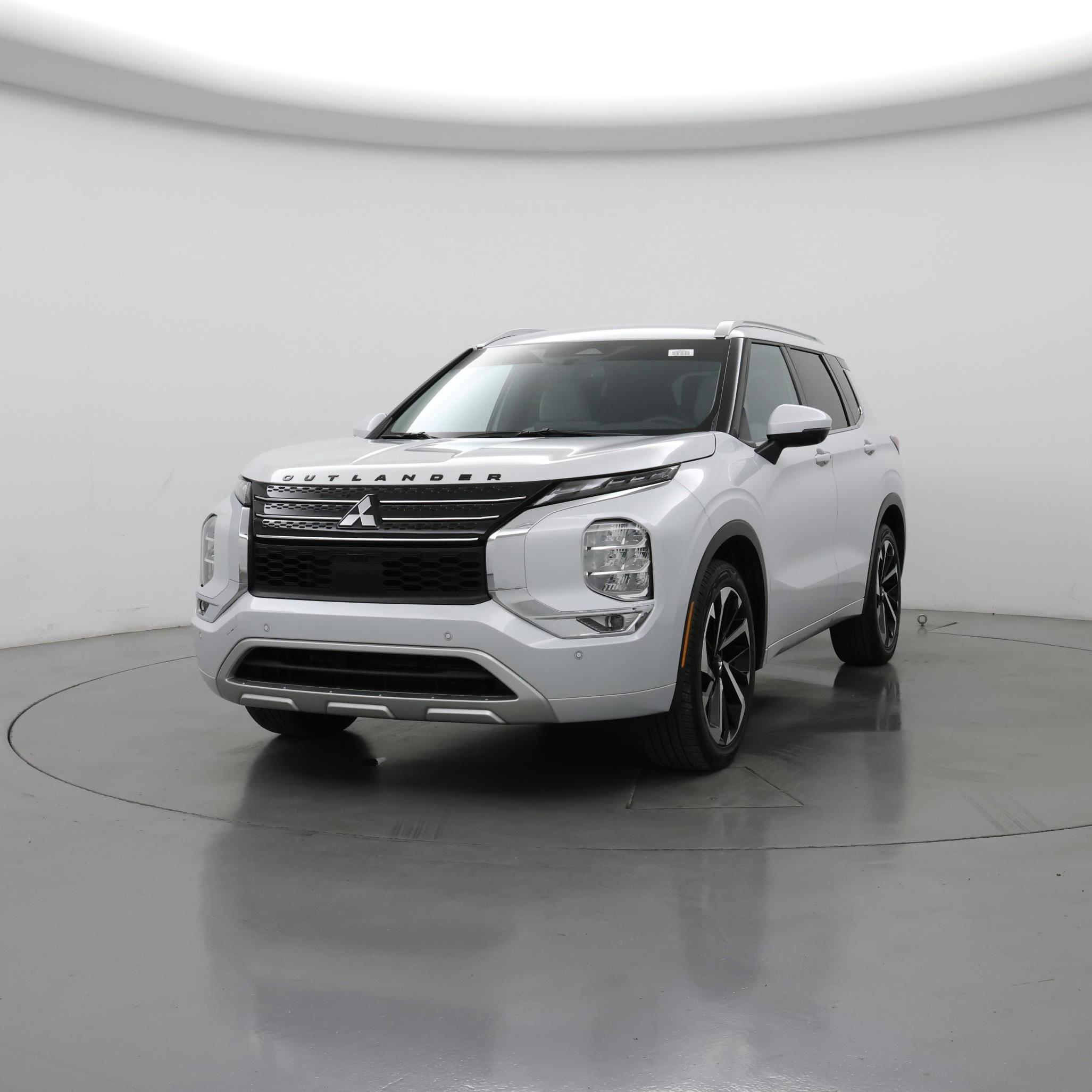 Thumbnail: 2024 Mitsubishi Outlander - 4