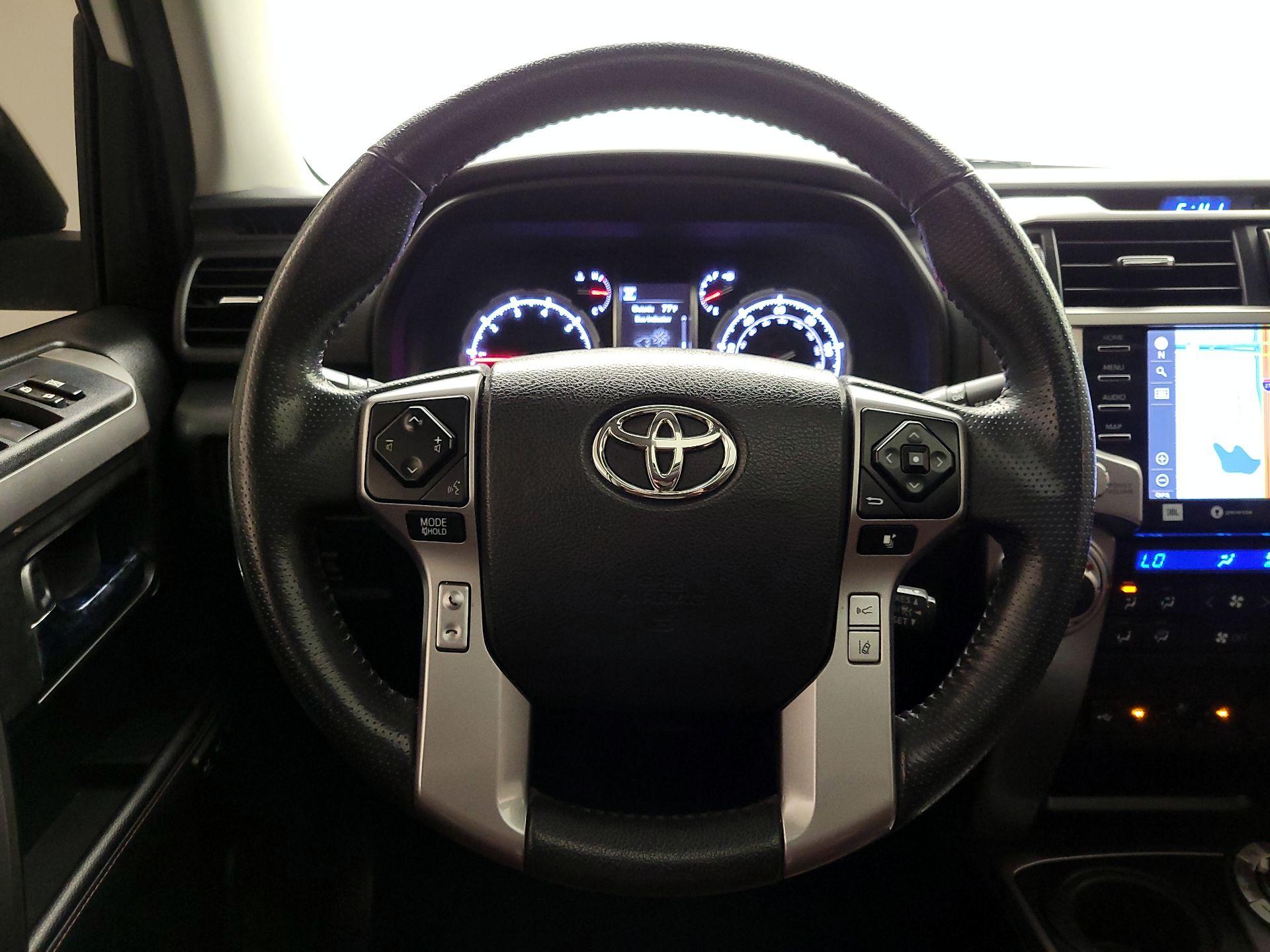 Thumbnail: 2020 Toyota 4Runner - 10