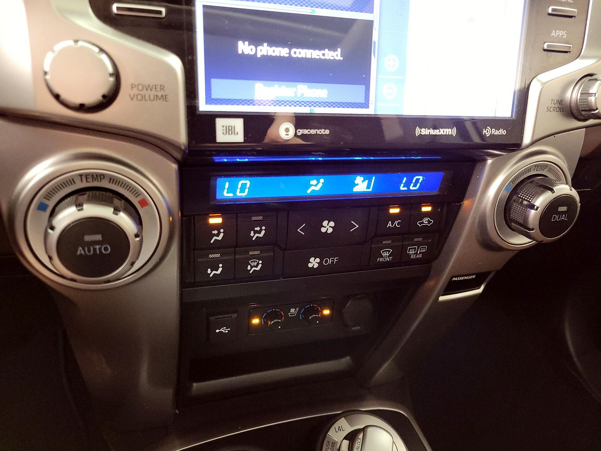 Thumbnail: 2020 Toyota 4Runner - 17