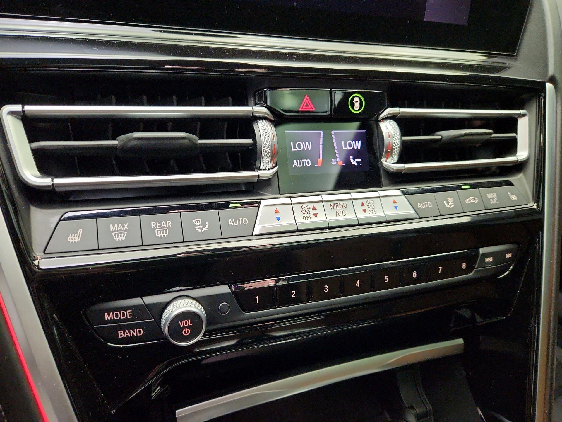 Thumbnail: 2020 BMW 8 Series - 17