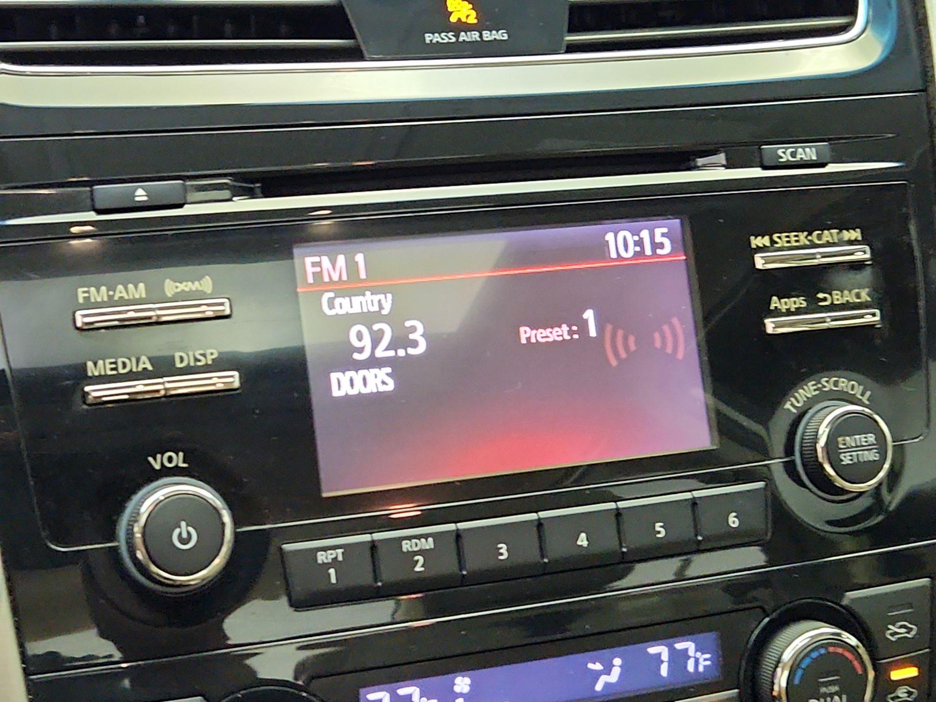 Thumbnail: 2014 Nissan Altima - 15