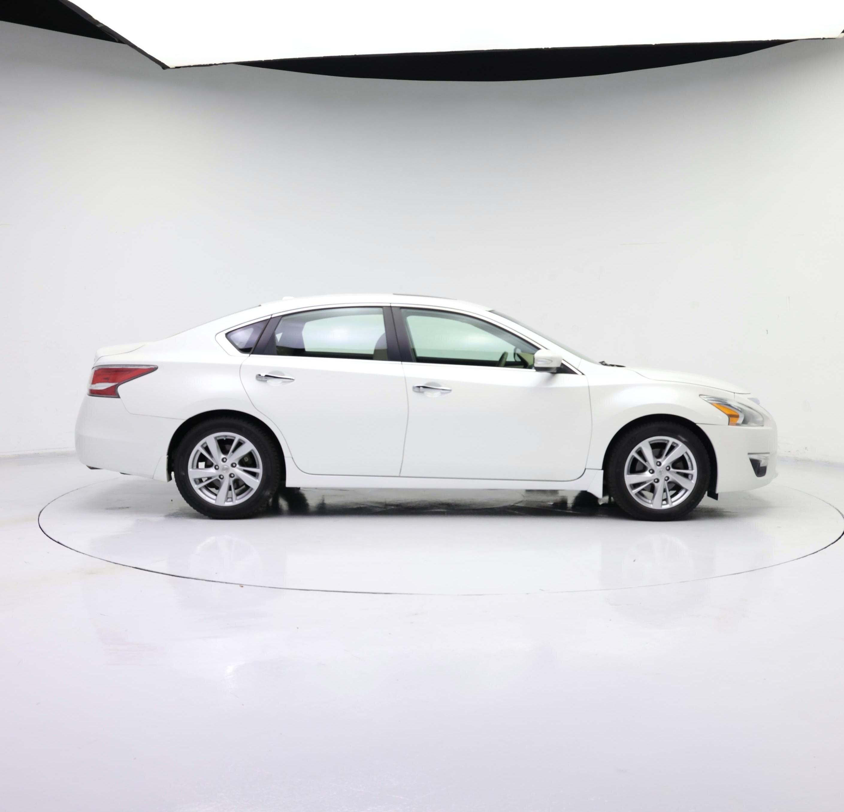 Thumbnail: 2014 Nissan Altima - 7