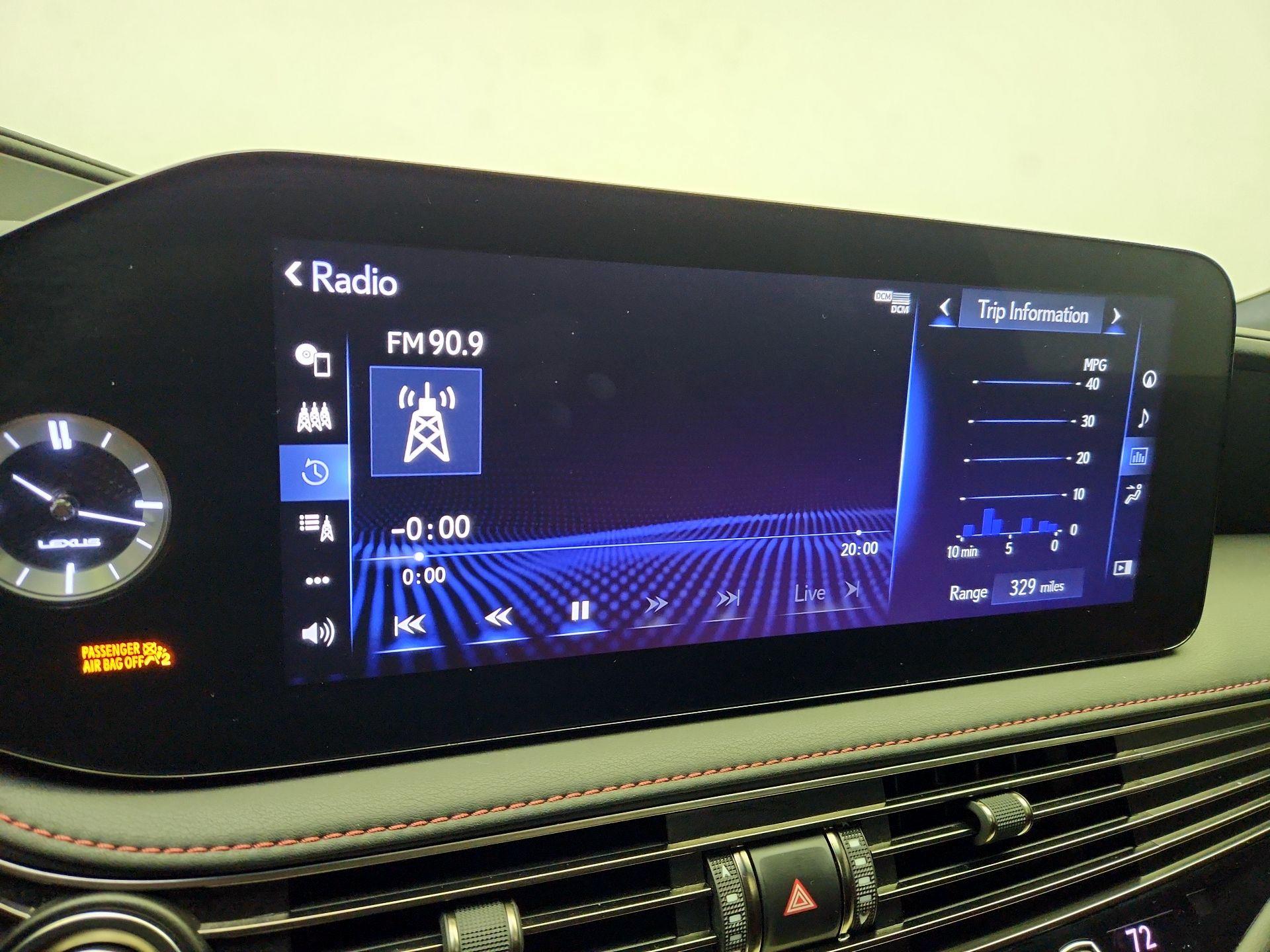 Thumbnail: 2022 Lexus LS - 16