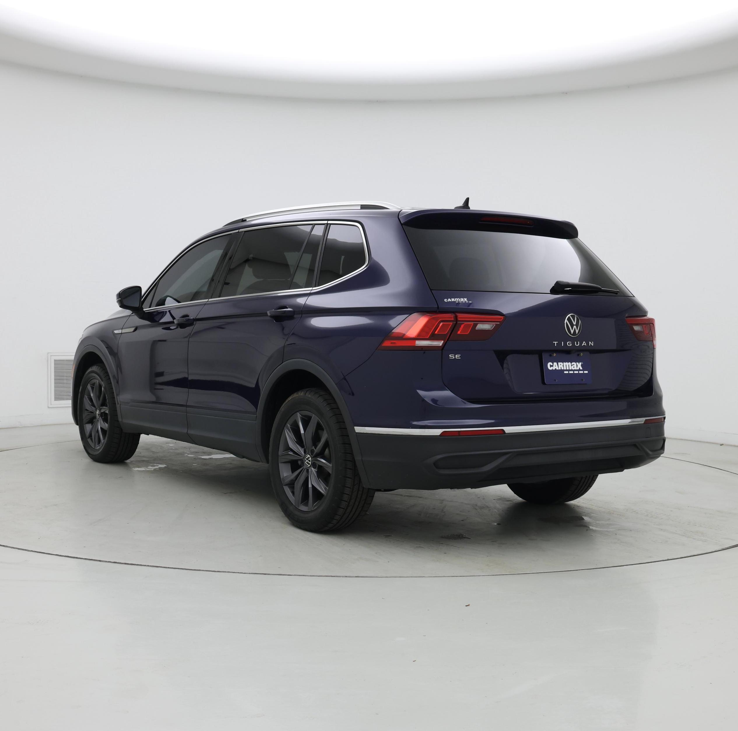 Thumbnail: 2022 Volkswagen Tiguan - 2