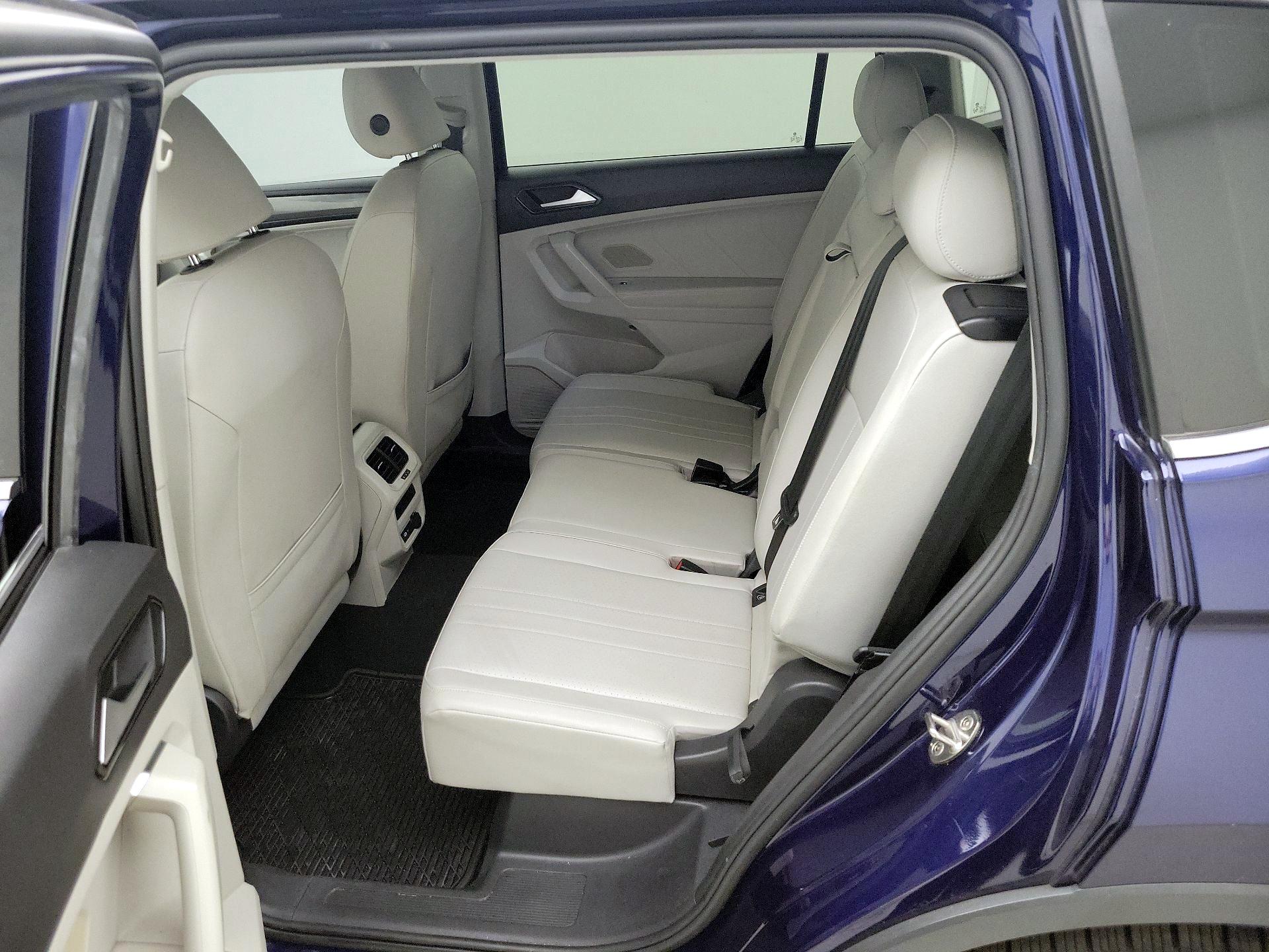 Thumbnail: 2022 Volkswagen Tiguan - 19