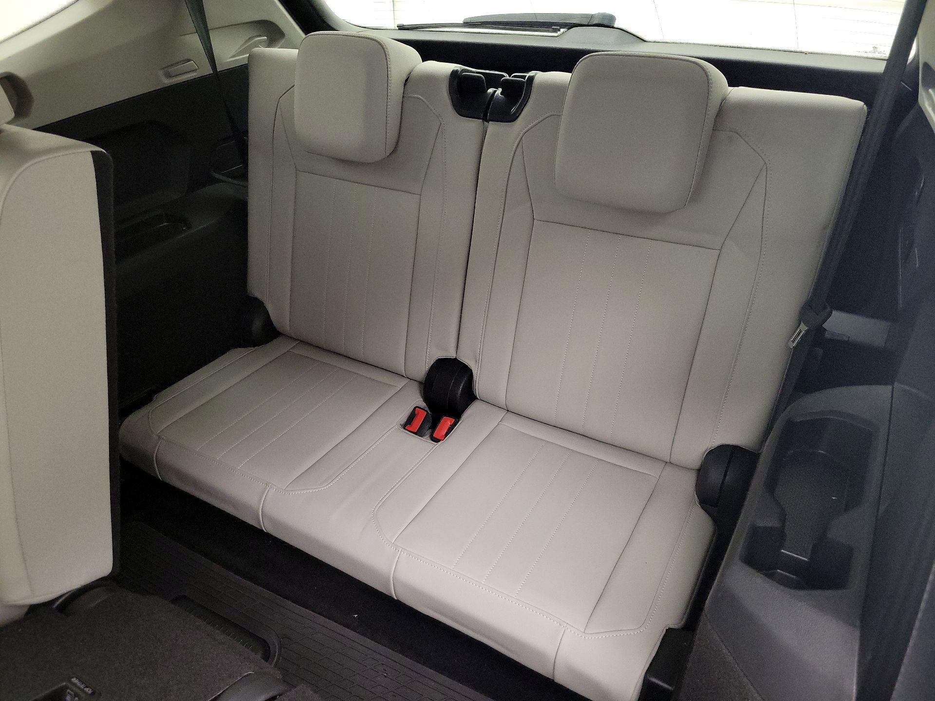 Thumbnail: 2022 Volkswagen Tiguan - 20