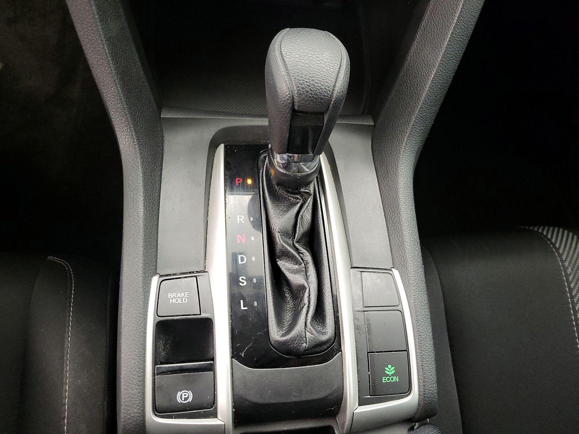 Thumbnail: 2018 Honda Civic - 17