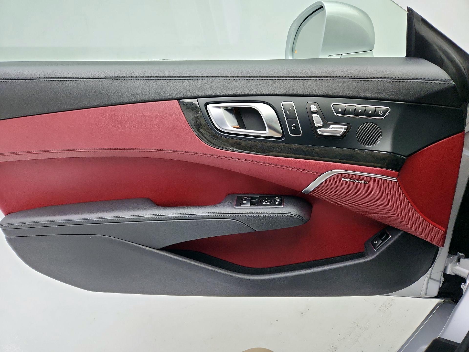 Thumbnail: 2019 Mercedes-Benz SL-Class - 12