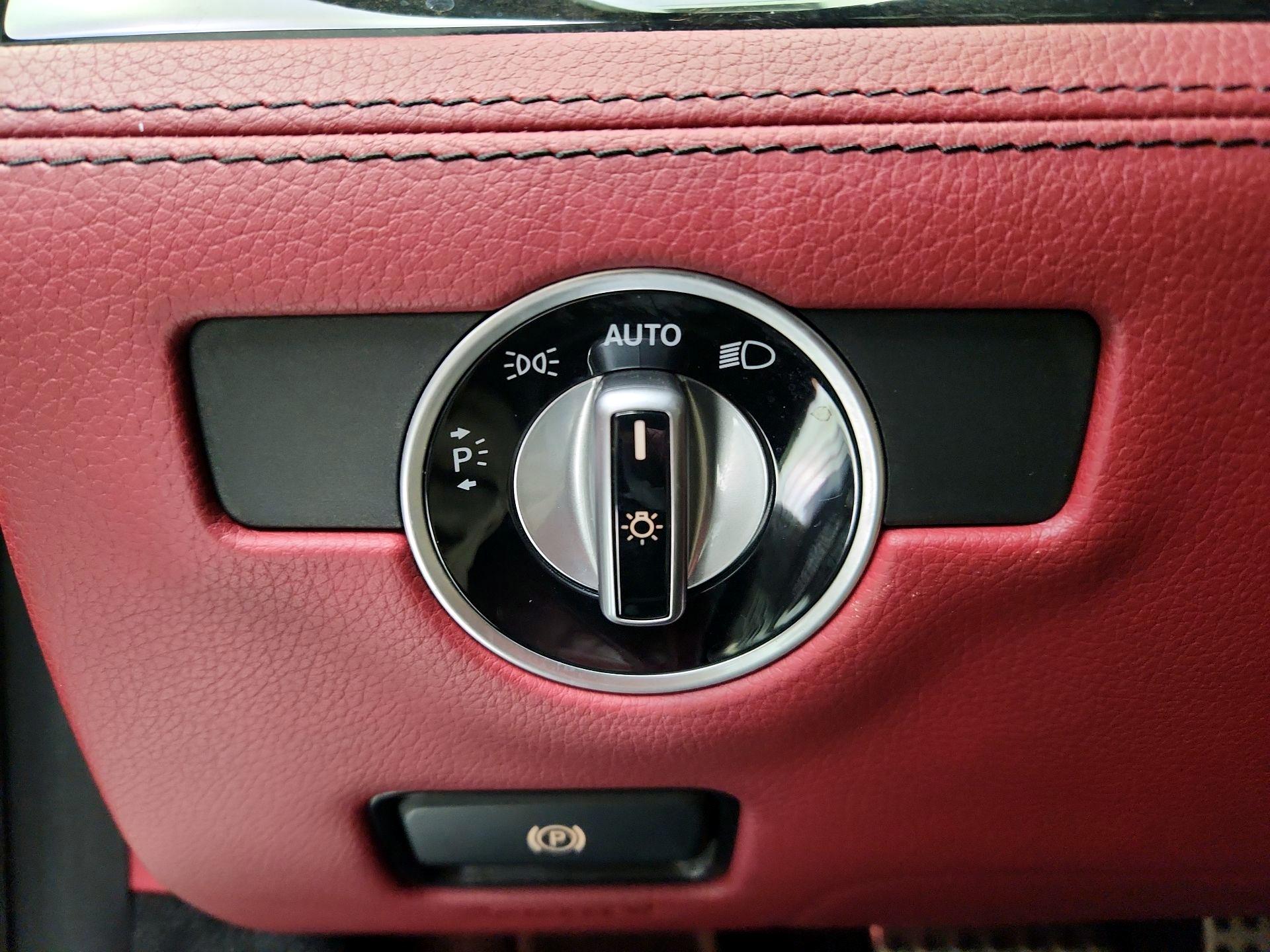 Thumbnail: 2019 Mercedes-Benz SL-Class - 13