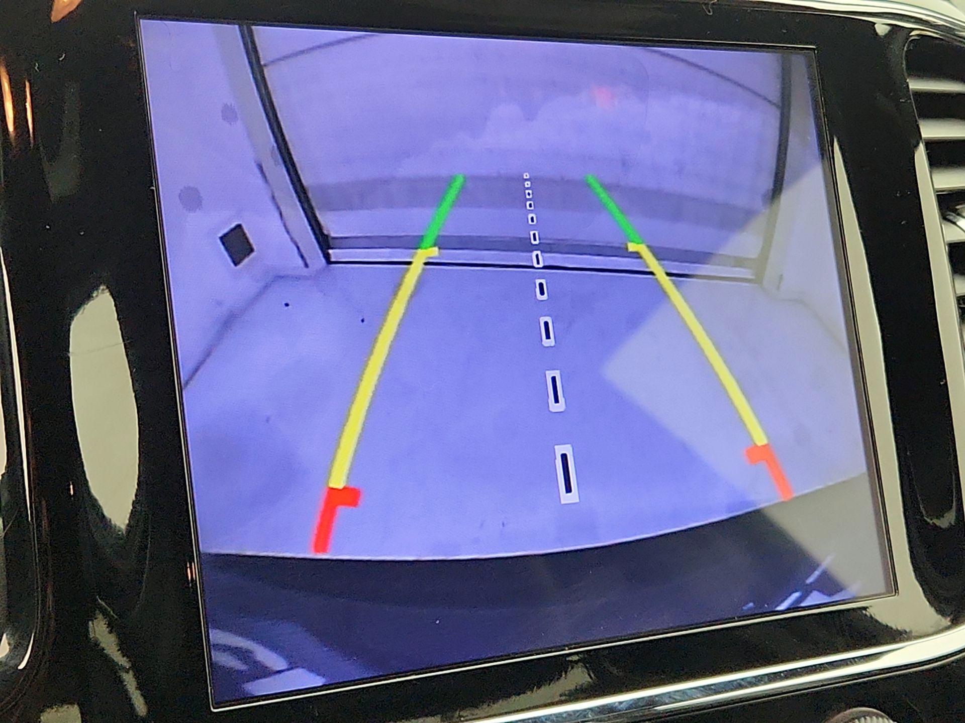 Thumbnail: 2020 Jeep Grand Cherokee - 15