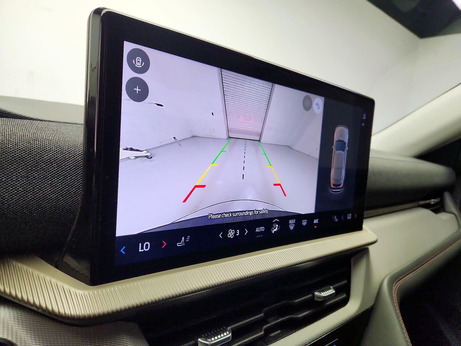 Thumbnail: 2025 Ford Explorer - 15