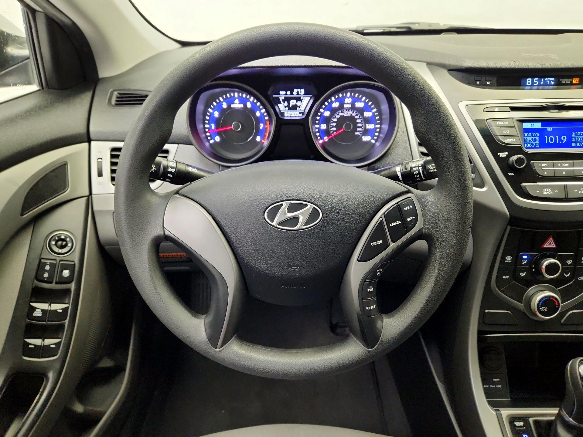 Thumbnail: 2015 Hyundai Elantra - 10