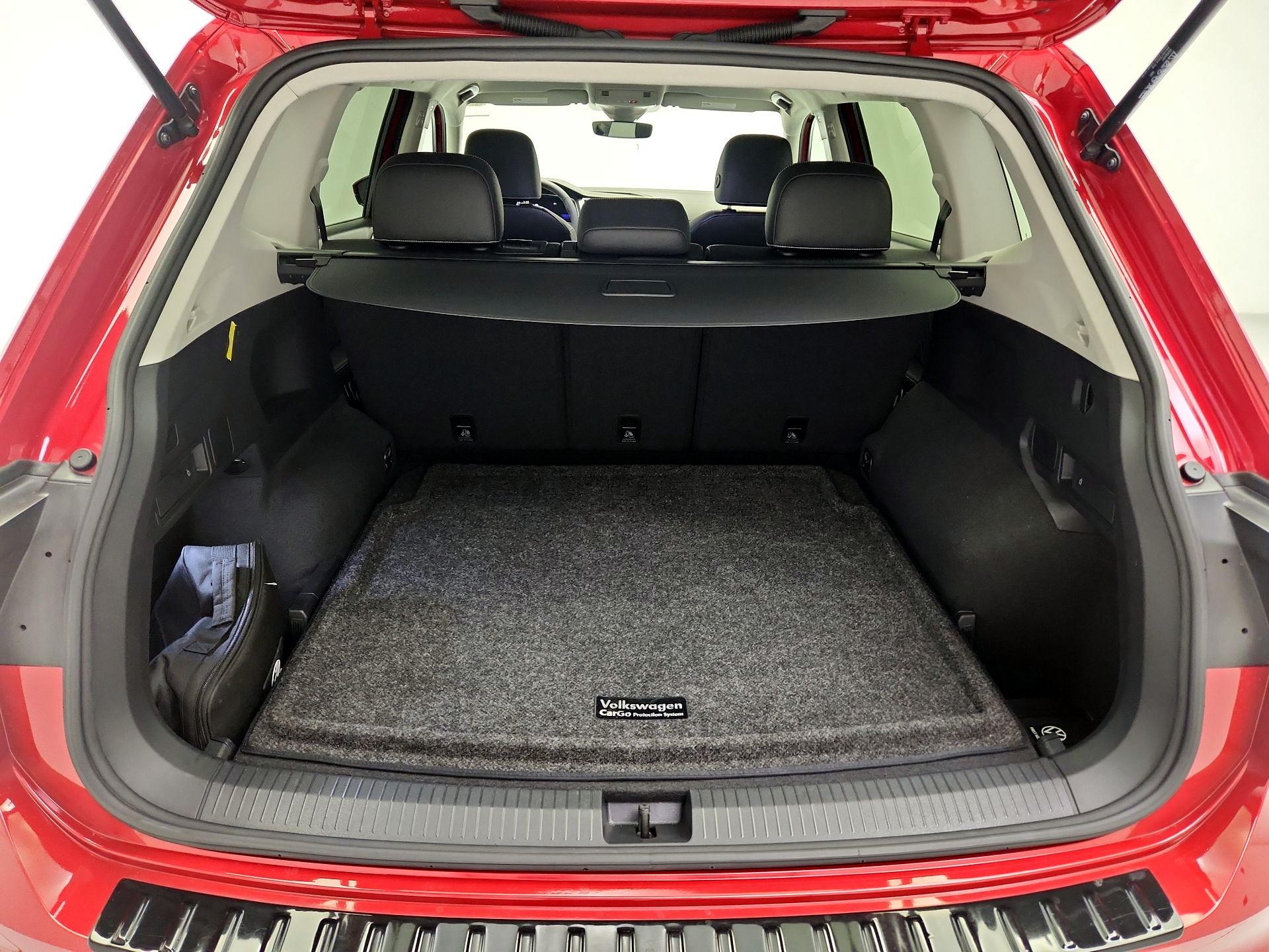 Thumbnail: 2023 Volkswagen Tiguan - 20