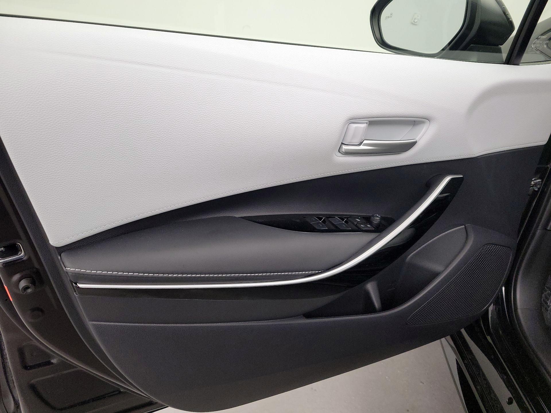 Thumbnail: 2025 Toyota Corolla - 12