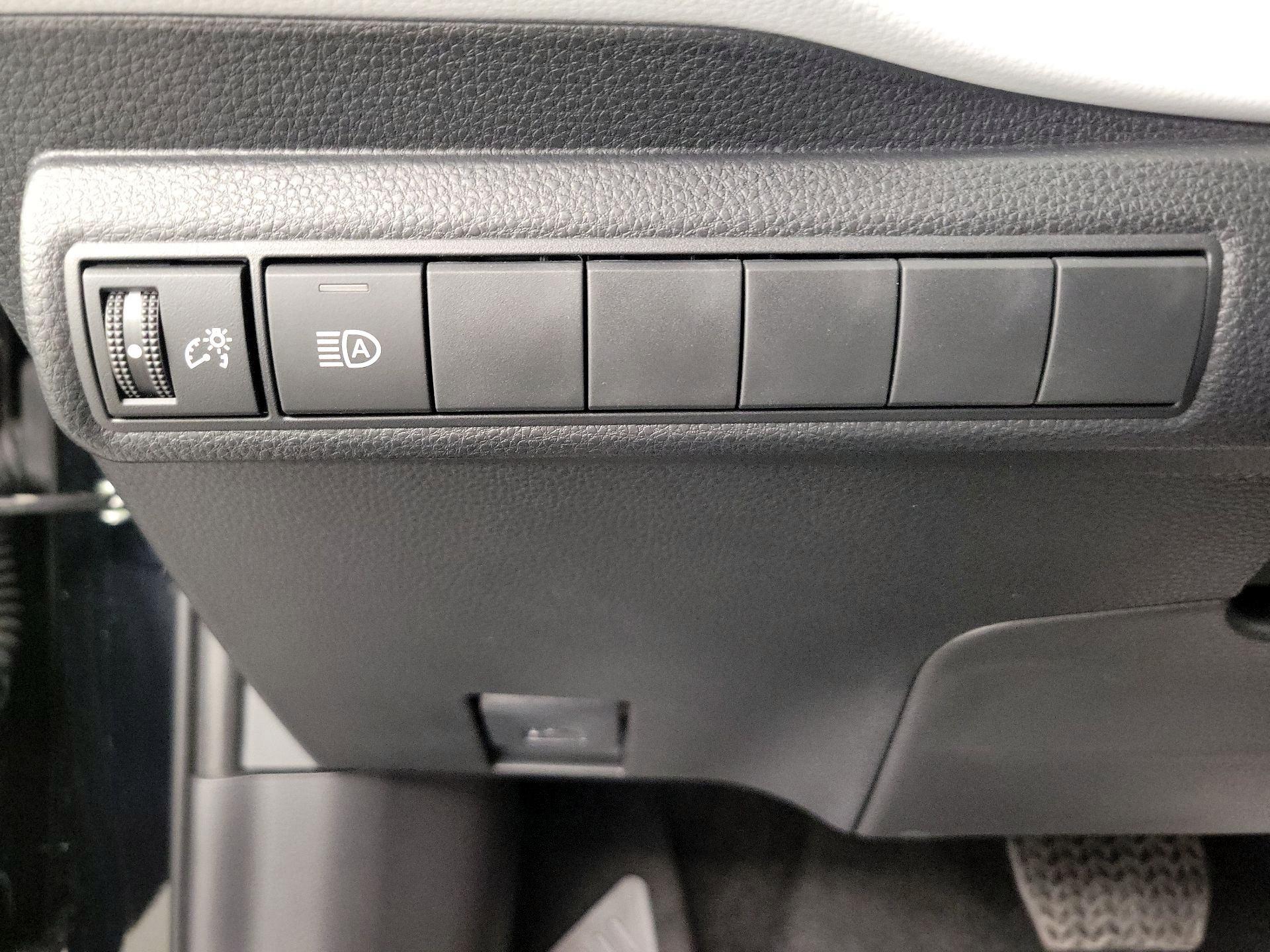 Thumbnail: 2025 Toyota Corolla - 13