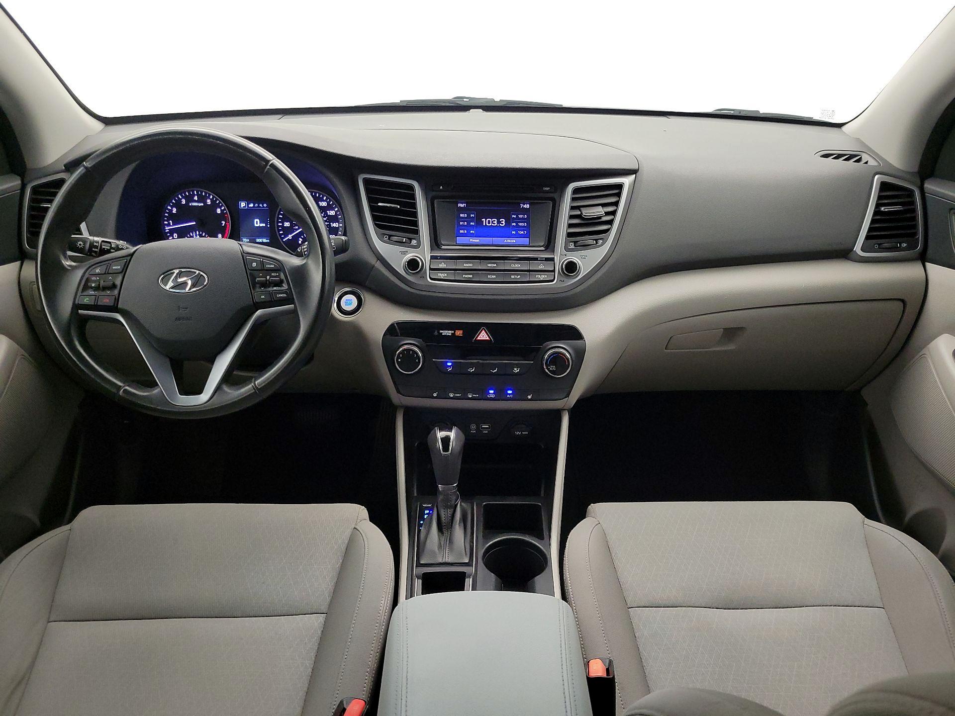 Thumbnail: 2016 Hyundai Tucson - 9