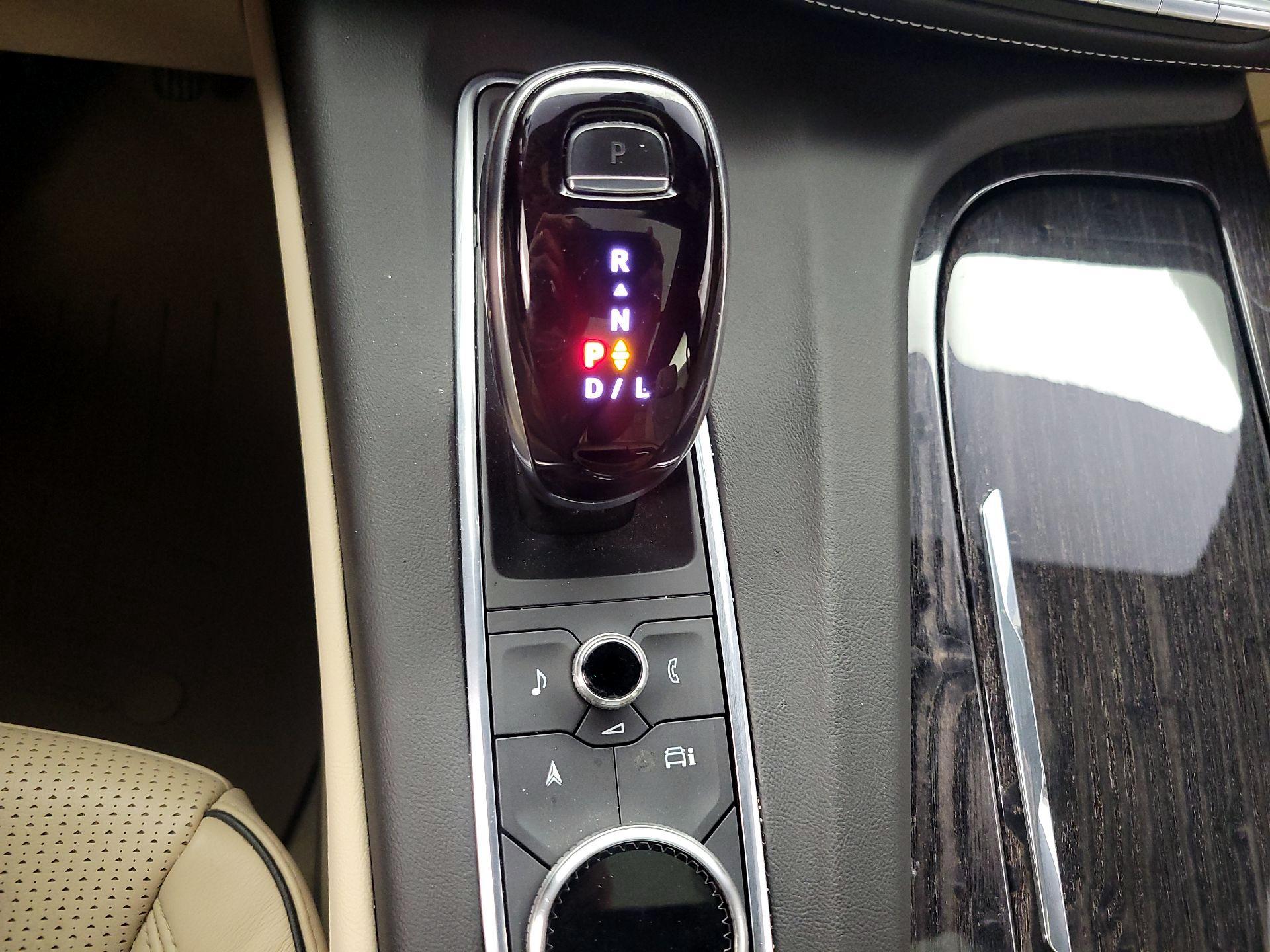 Thumbnail: 2021 Cadillac Escalade - 18