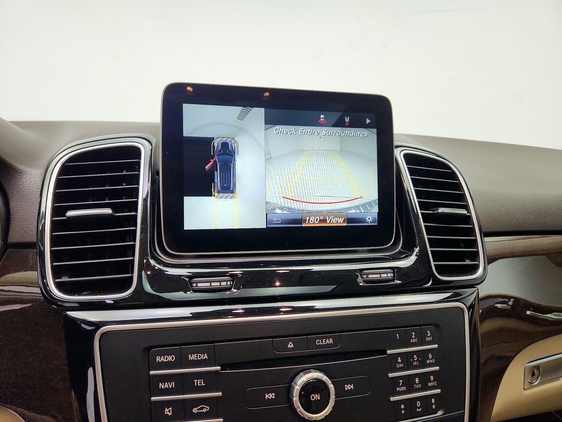 Thumbnail: 2017 Mercedes-Benz GLE - 15