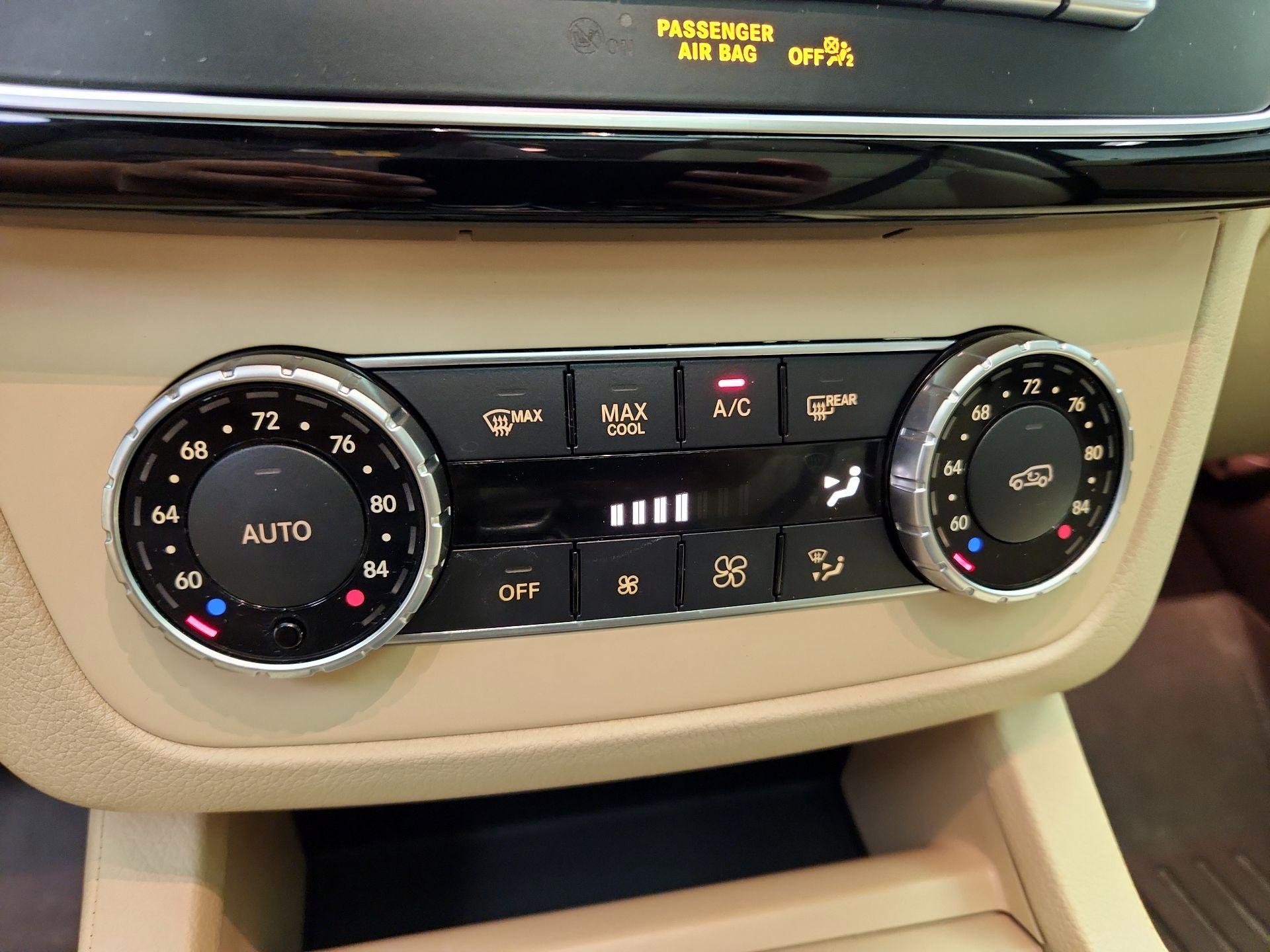 Thumbnail: 2017 Mercedes-Benz GLE - 17