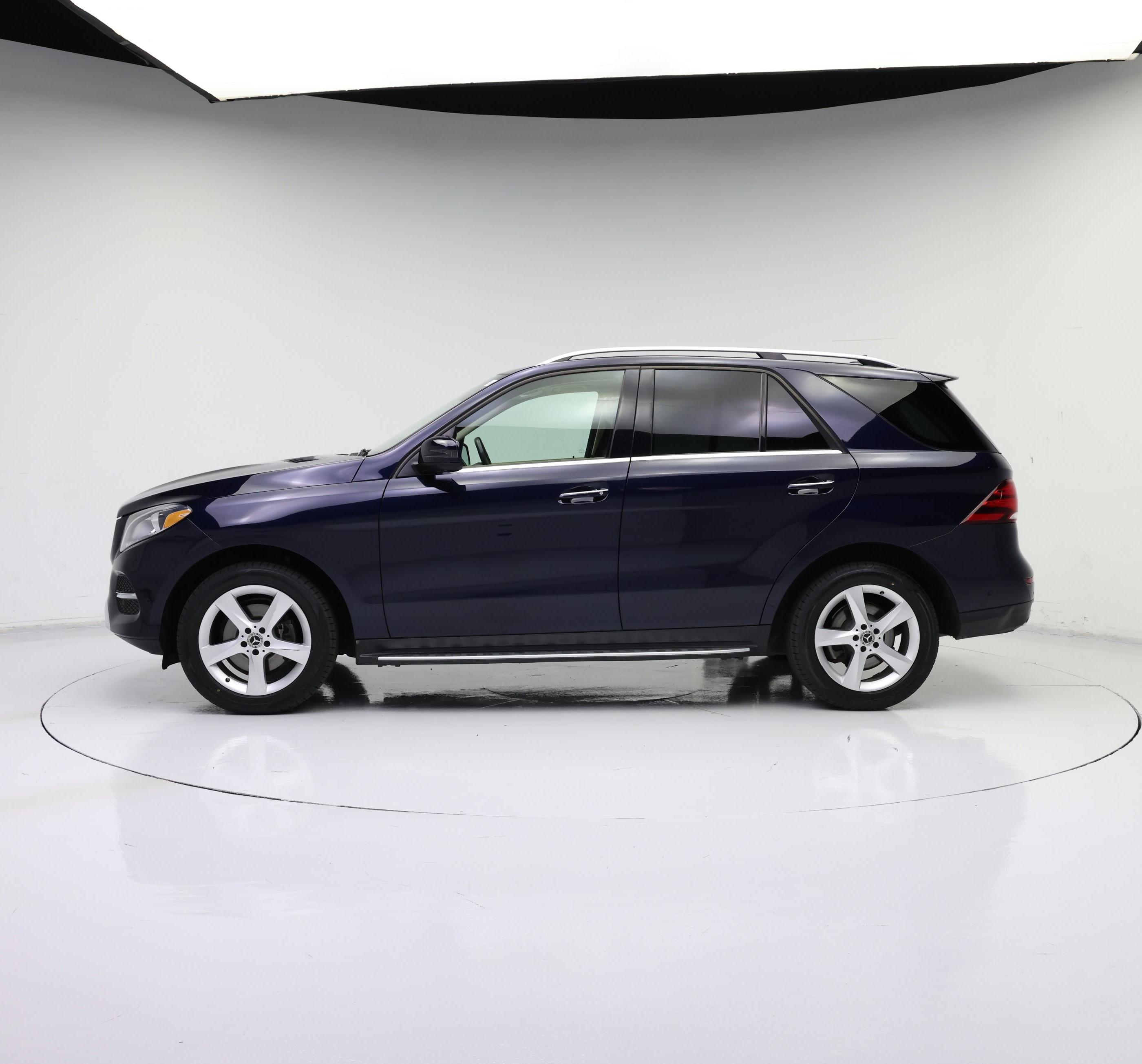 Thumbnail: 2017 Mercedes-Benz GLE - 3