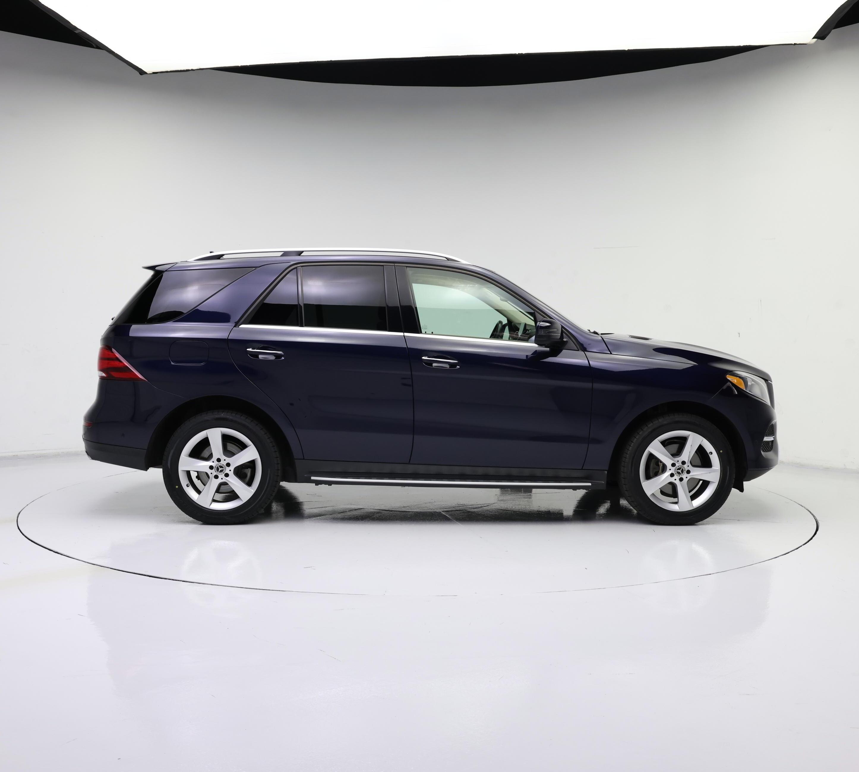 Thumbnail: 2017 Mercedes-Benz GLE - 7