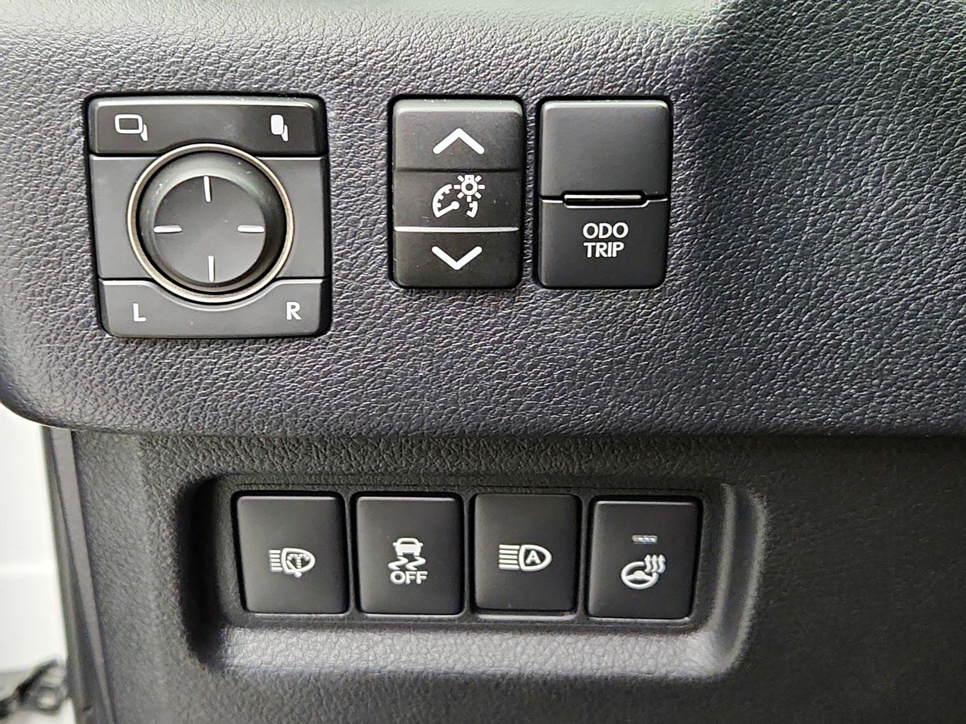 Thumbnail: 2023 Lexus GX - 13