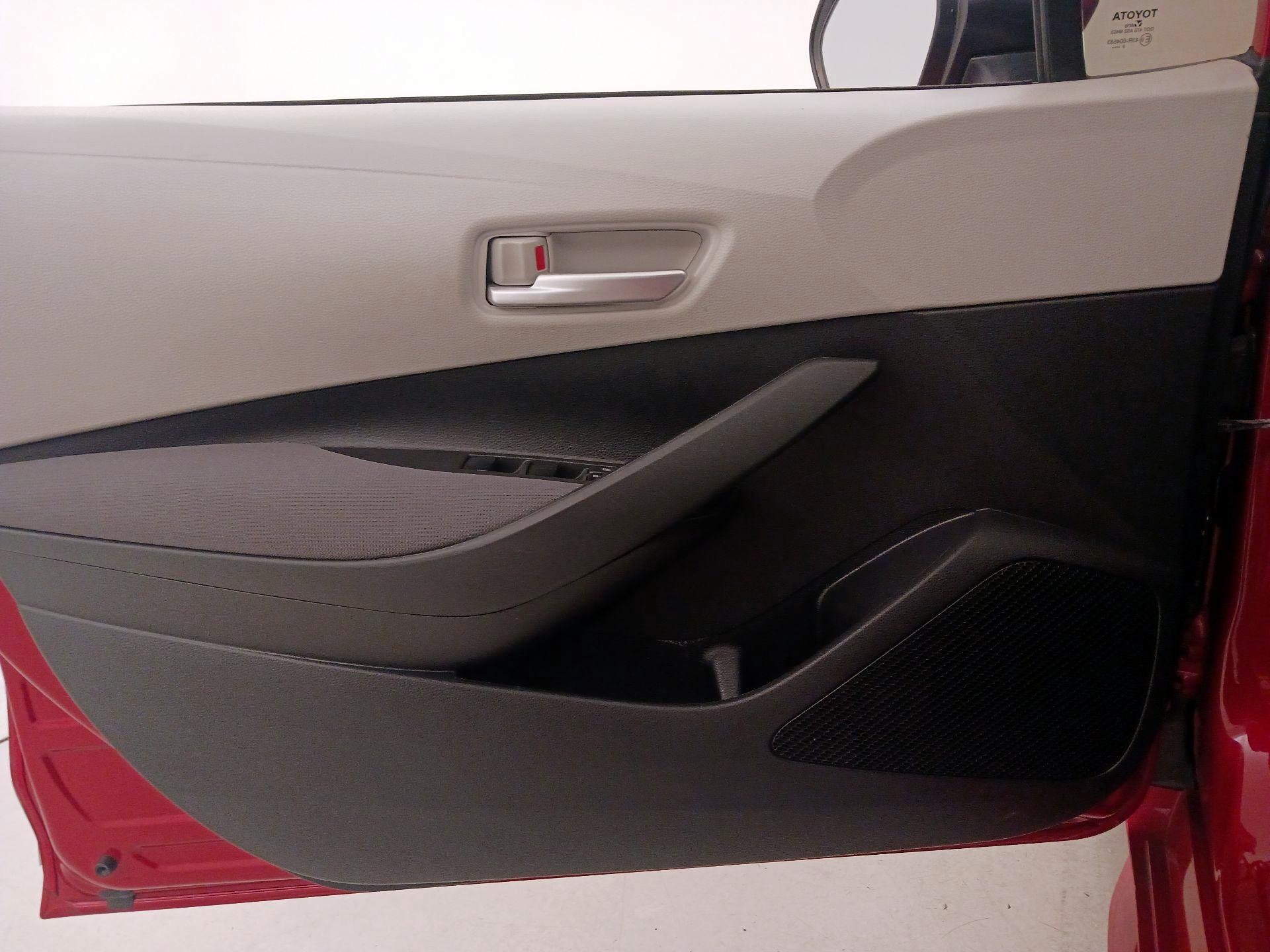 Thumbnail: 2021 Toyota Corolla - 12