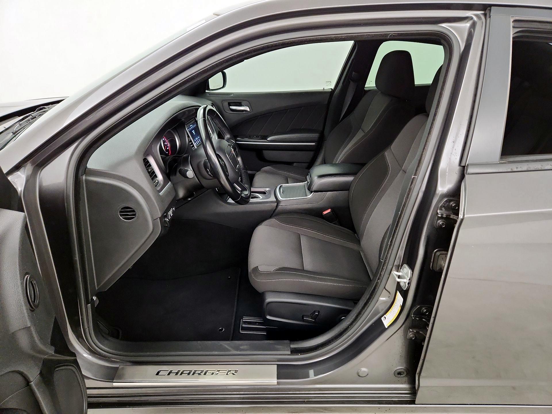 Thumbnail: 2022 Dodge Charger - 11