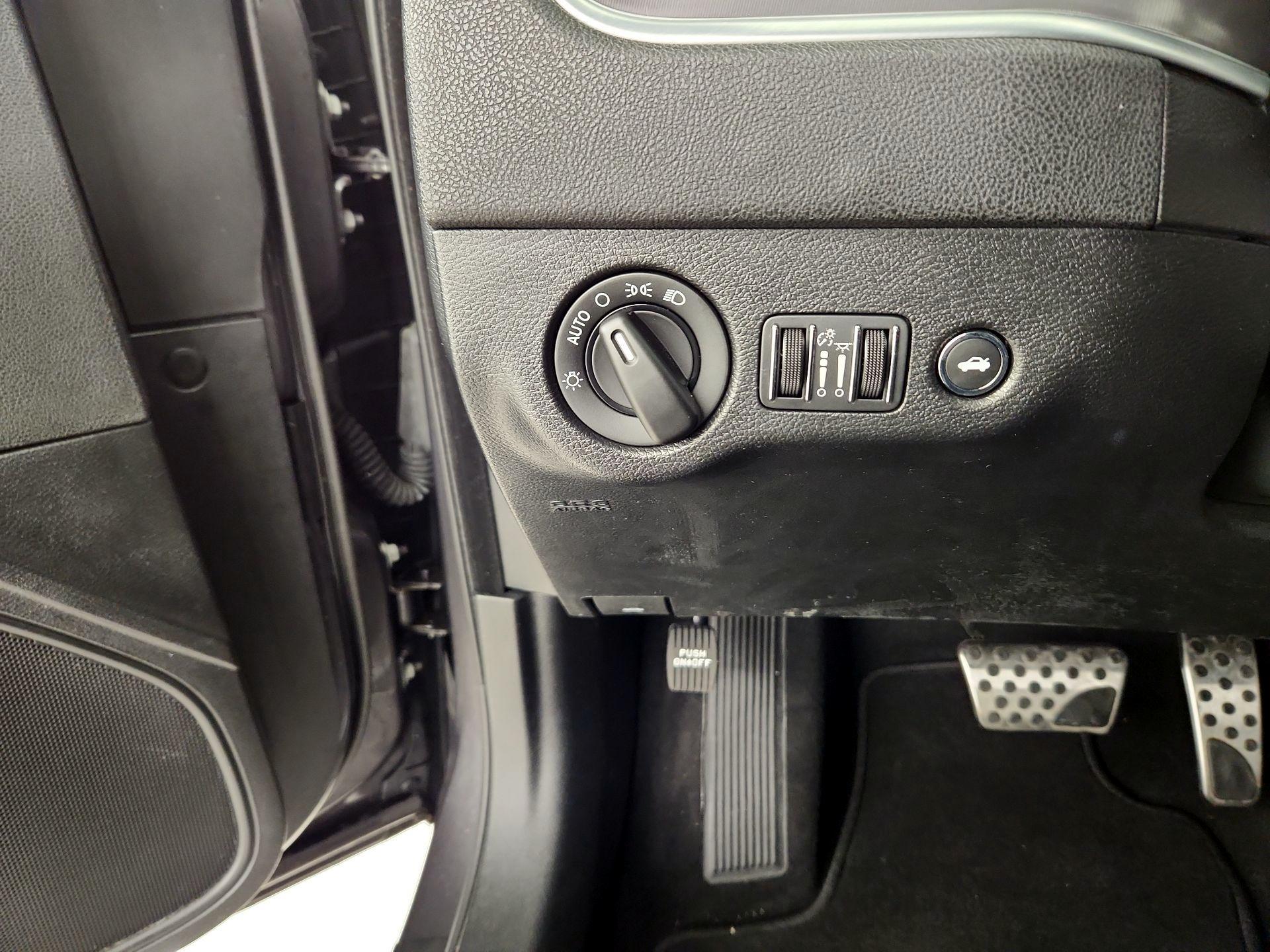 Thumbnail: 2022 Dodge Charger - 13