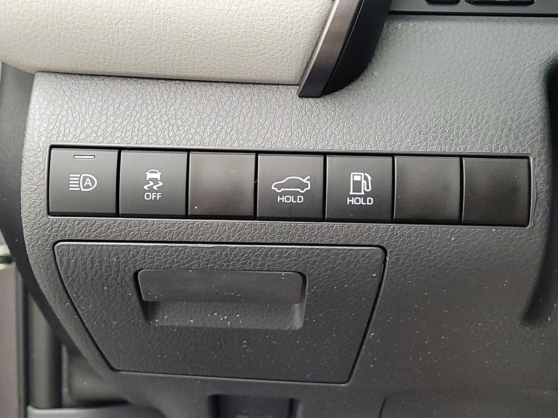 Thumbnail: 2023 Toyota Camry - 13