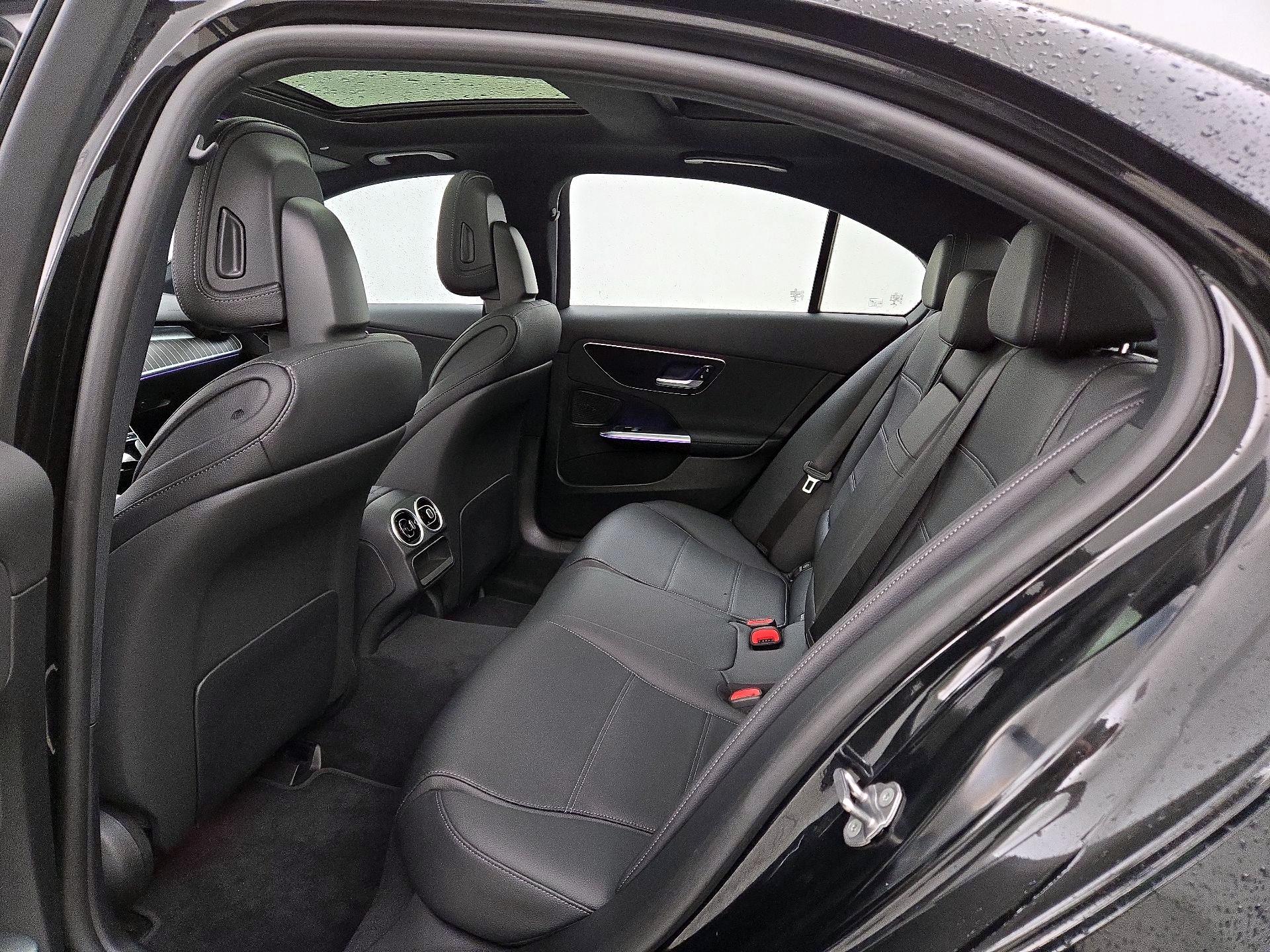 Thumbnail: 2023 Mercedes-Benz C-Class - 20