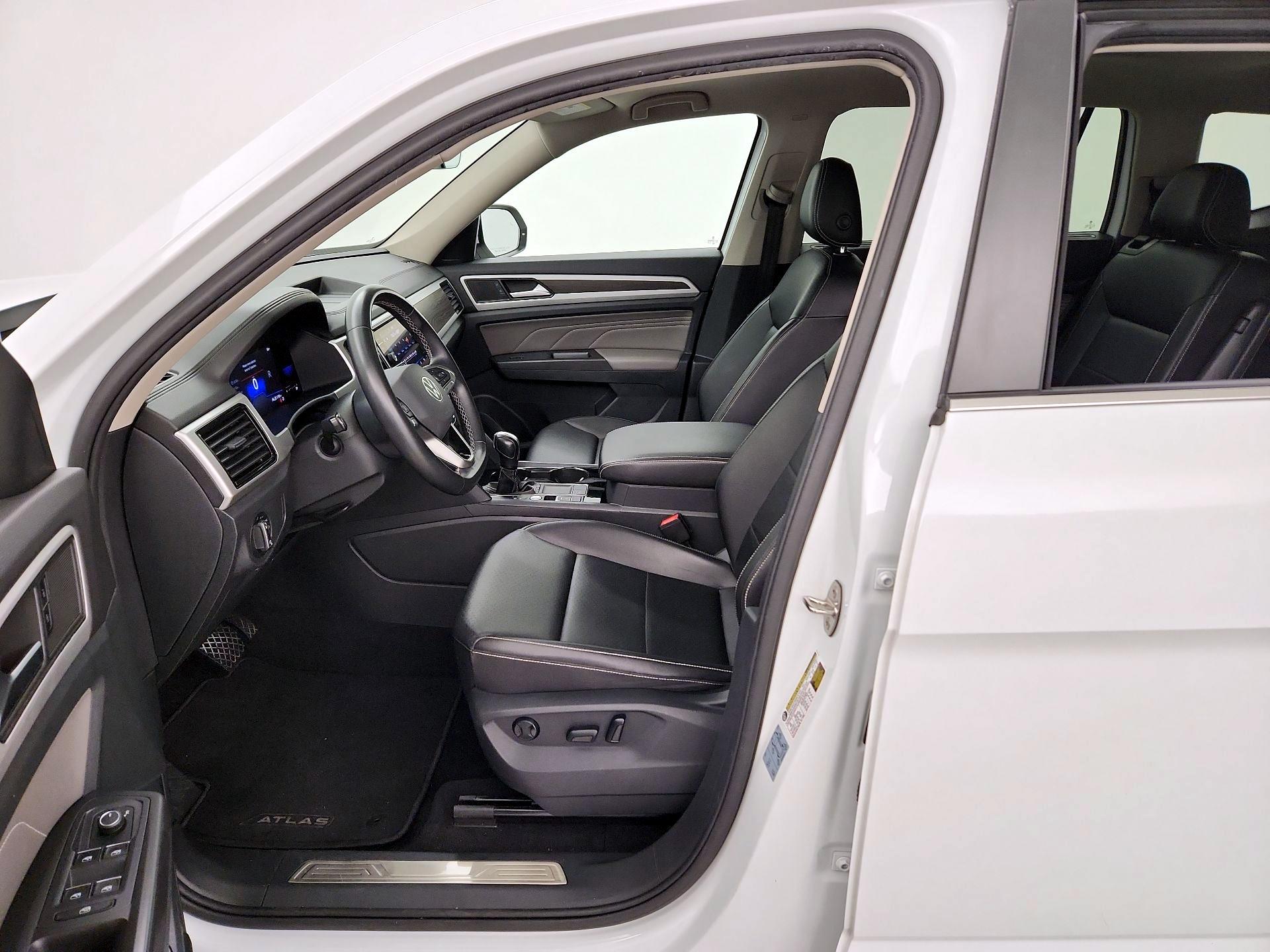 Thumbnail: 2022 Volkswagen Atlas - 11