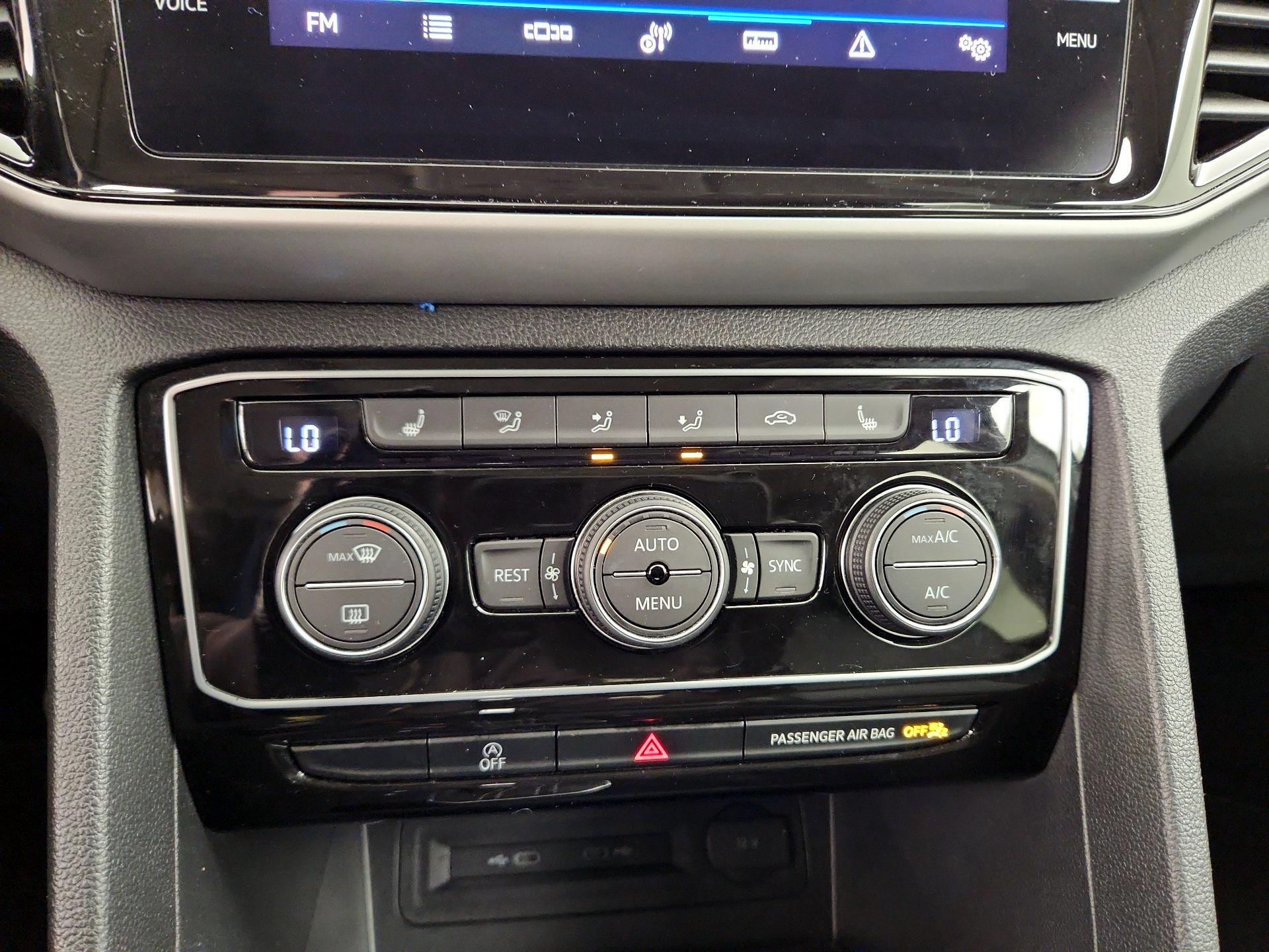 Thumbnail: 2022 Volkswagen Atlas - 16