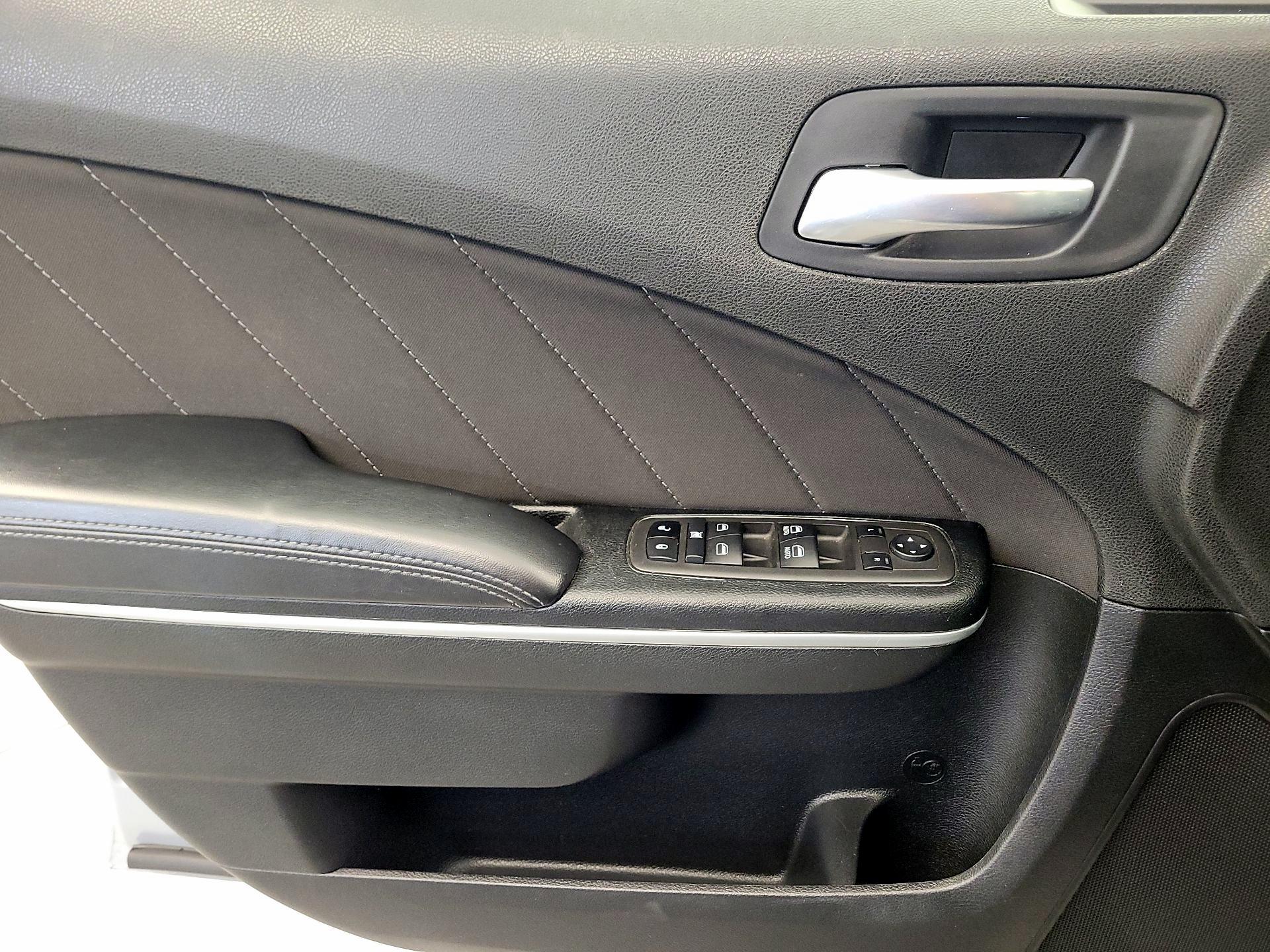 Thumbnail: 2022 Dodge Charger - 12