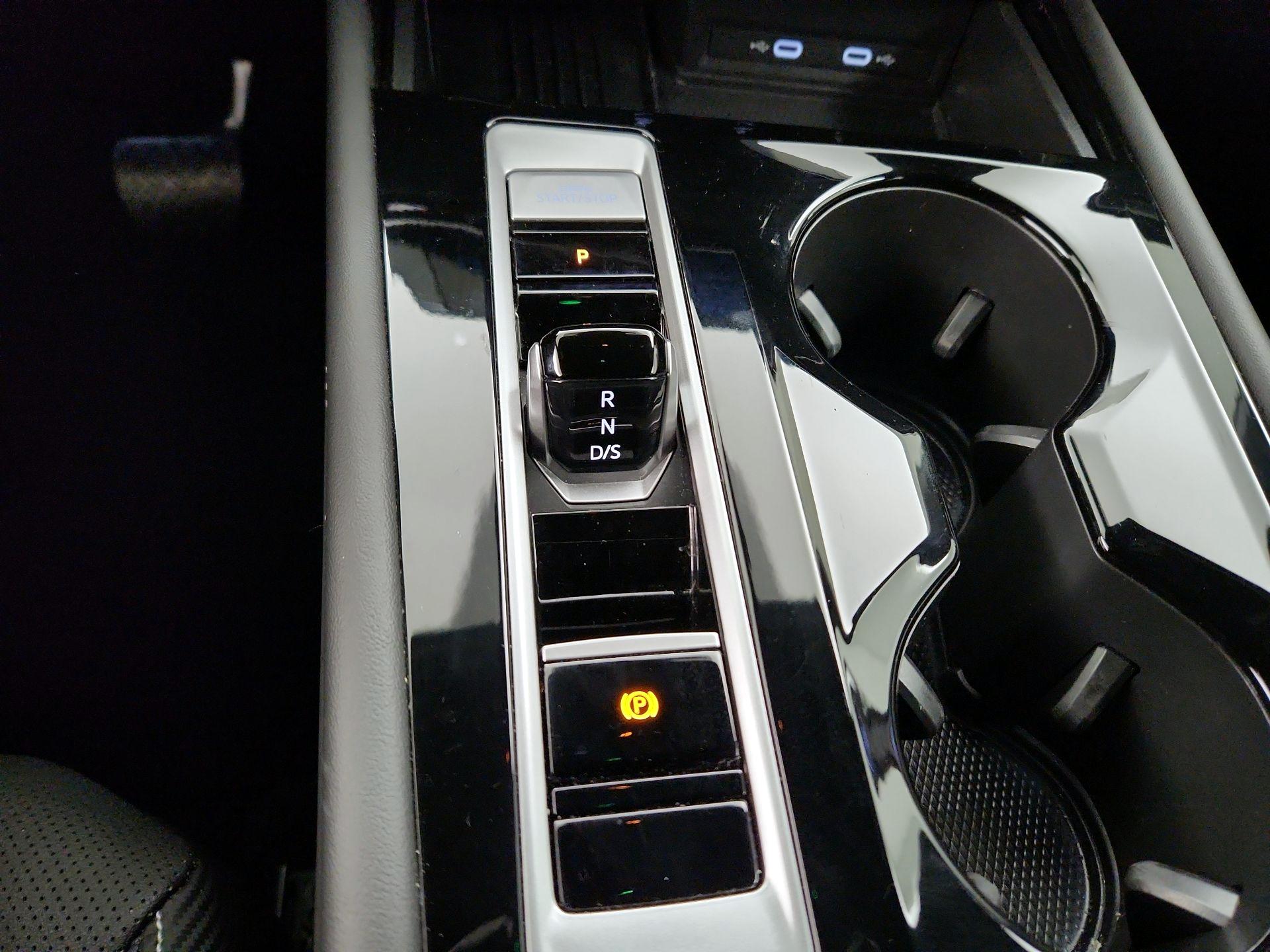 Thumbnail: 2025 Volkswagen Atlas - 17