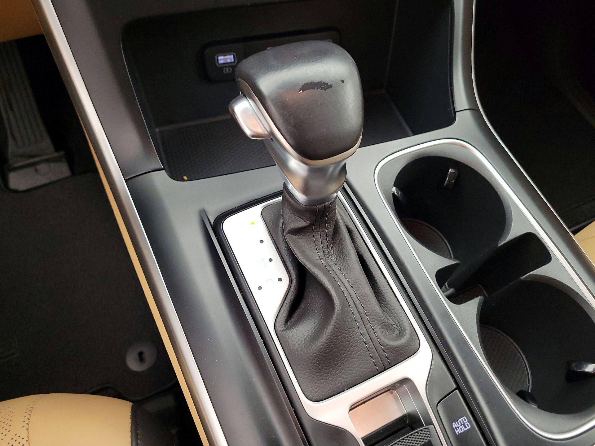 Thumbnail: 2024 Kia Carnival - 17