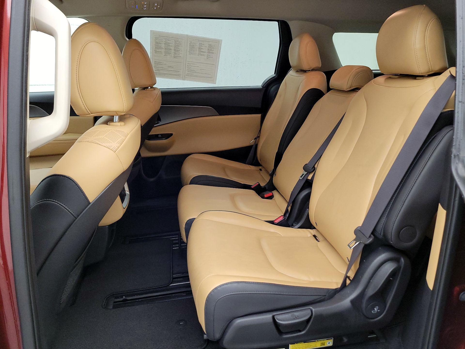 Thumbnail: 2024 Kia Carnival - 19