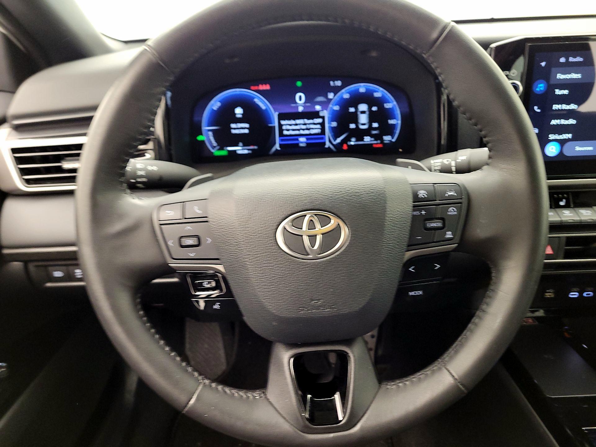 Thumbnail: 2025 Toyota Camry - 10